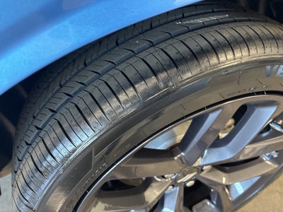 2023 Dodge Challenger SXT RWD
