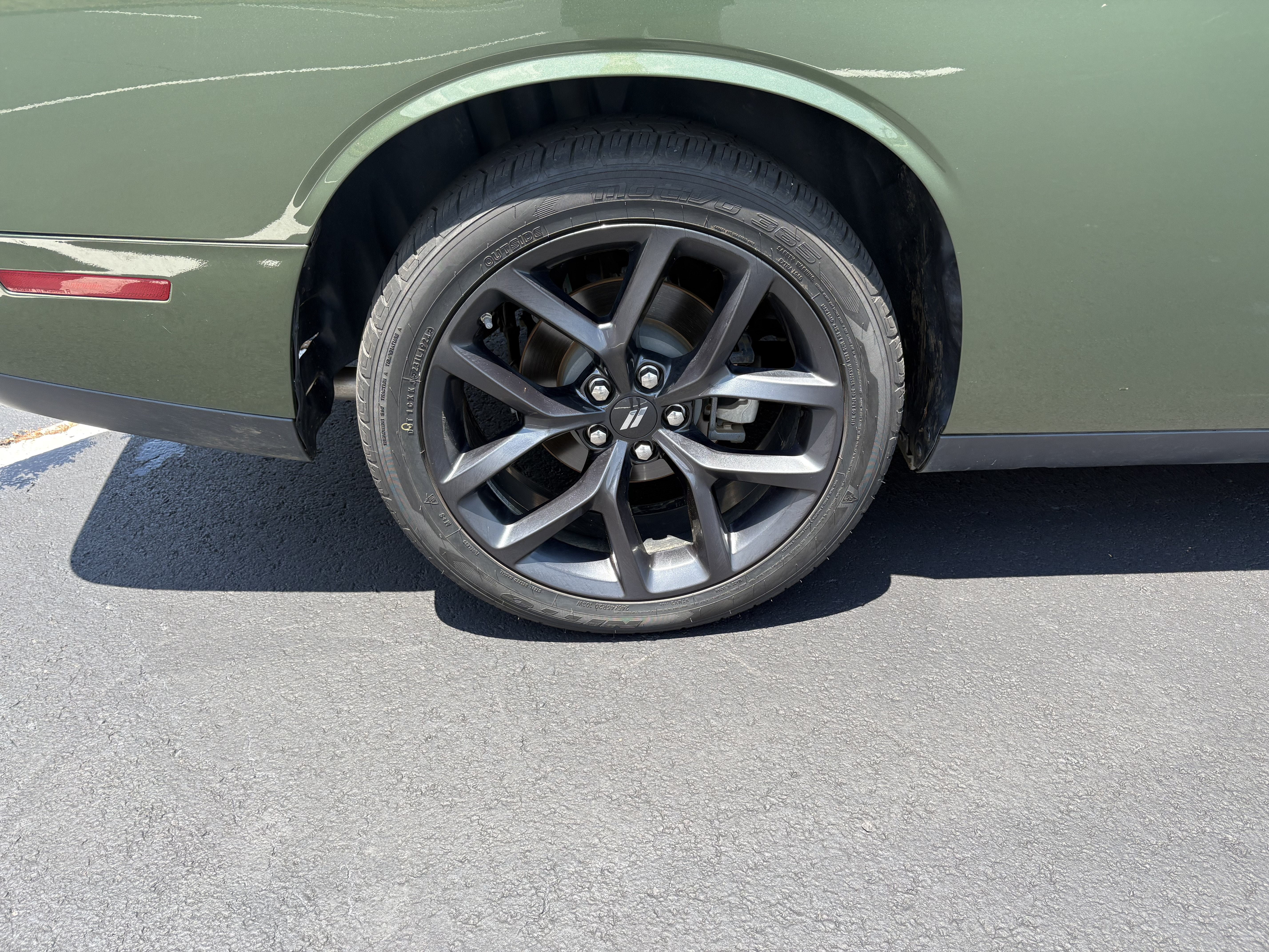 2023 Dodge Challenger SXT RWD
