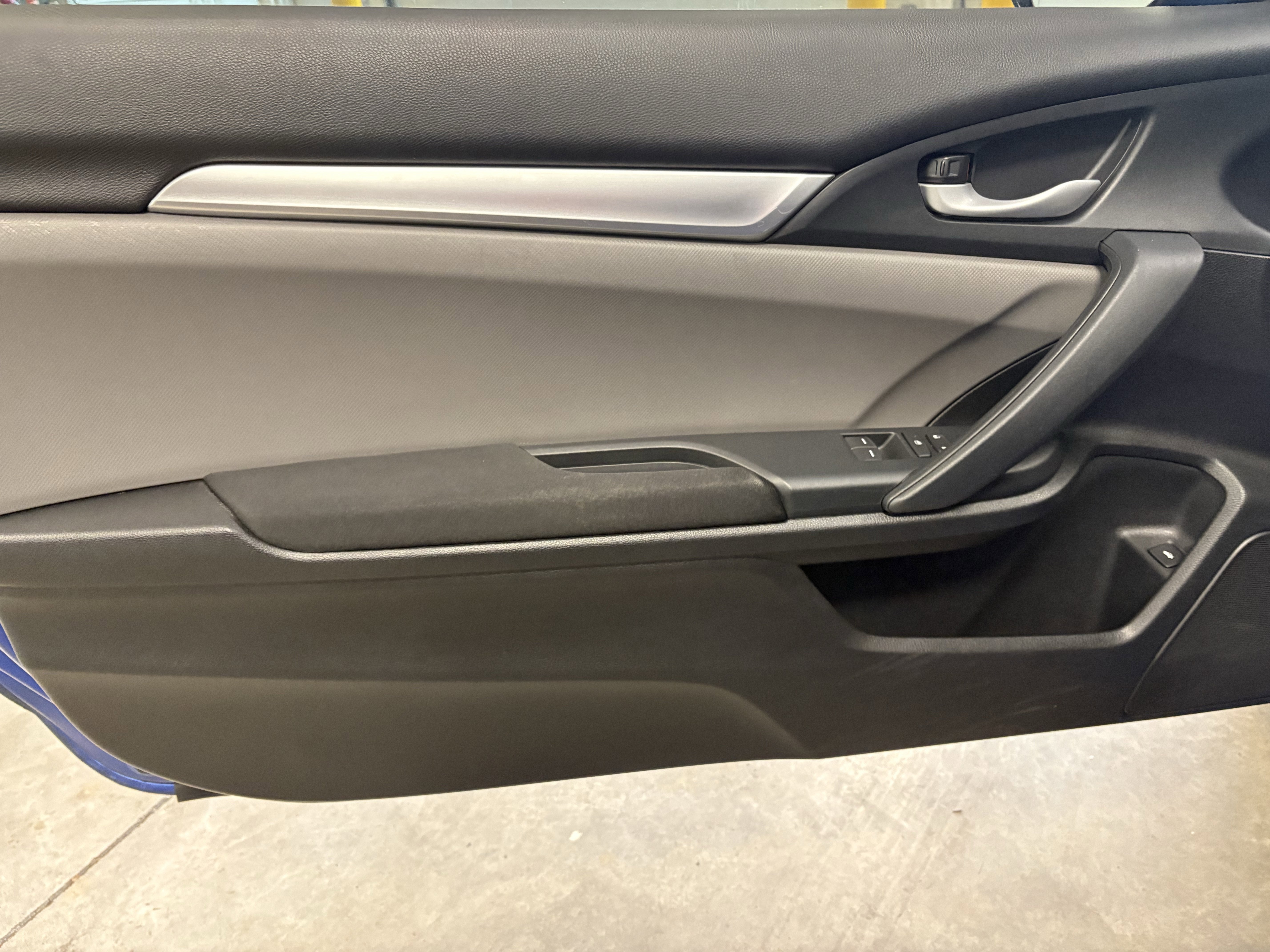 2016 Honda Civic Coupe LX-P FWD