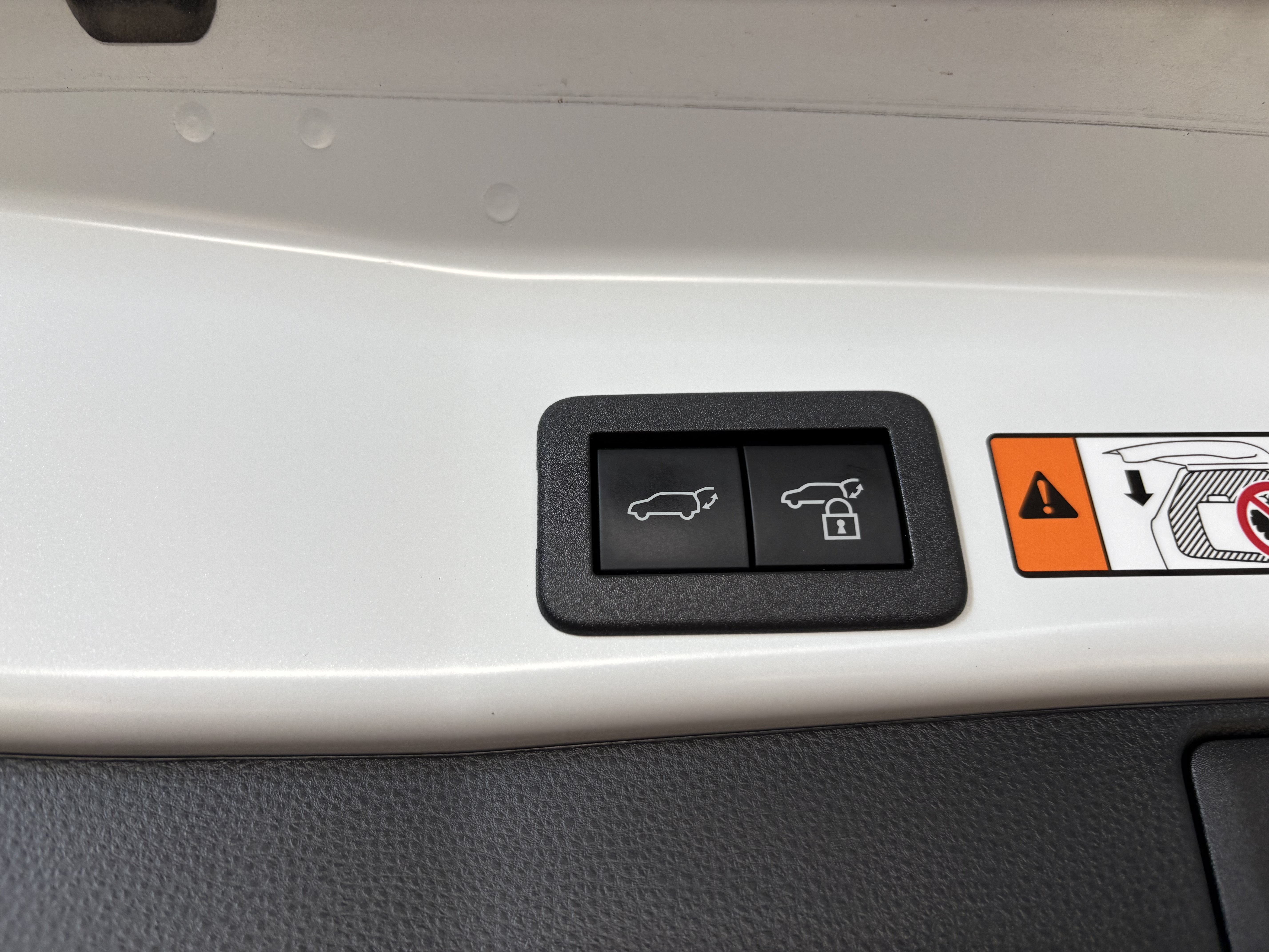 2026 Toyota RAV4 XLE Premium FWD