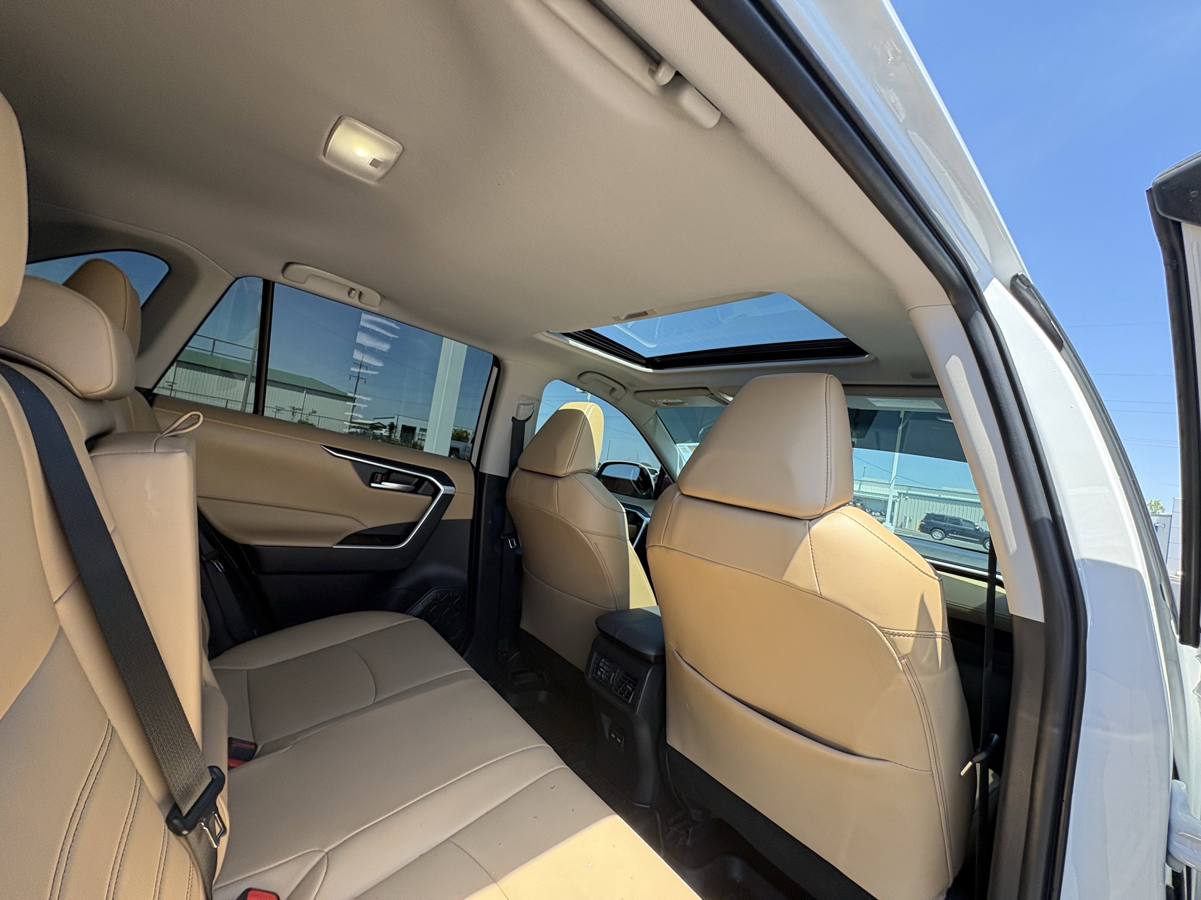 2025 Toyota RAV4 XLE Premium FWD