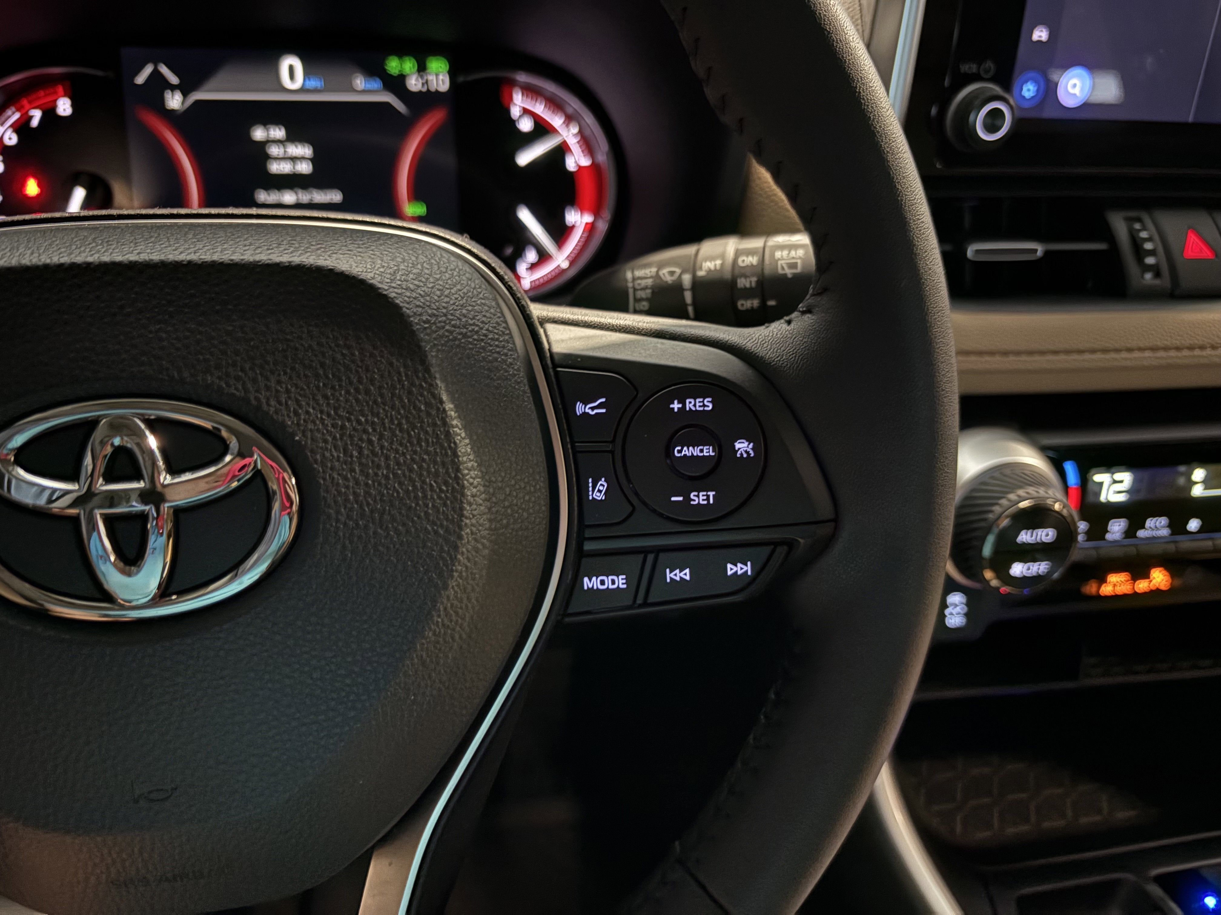 2025 Toyota RAV4 XLE Premium FWD