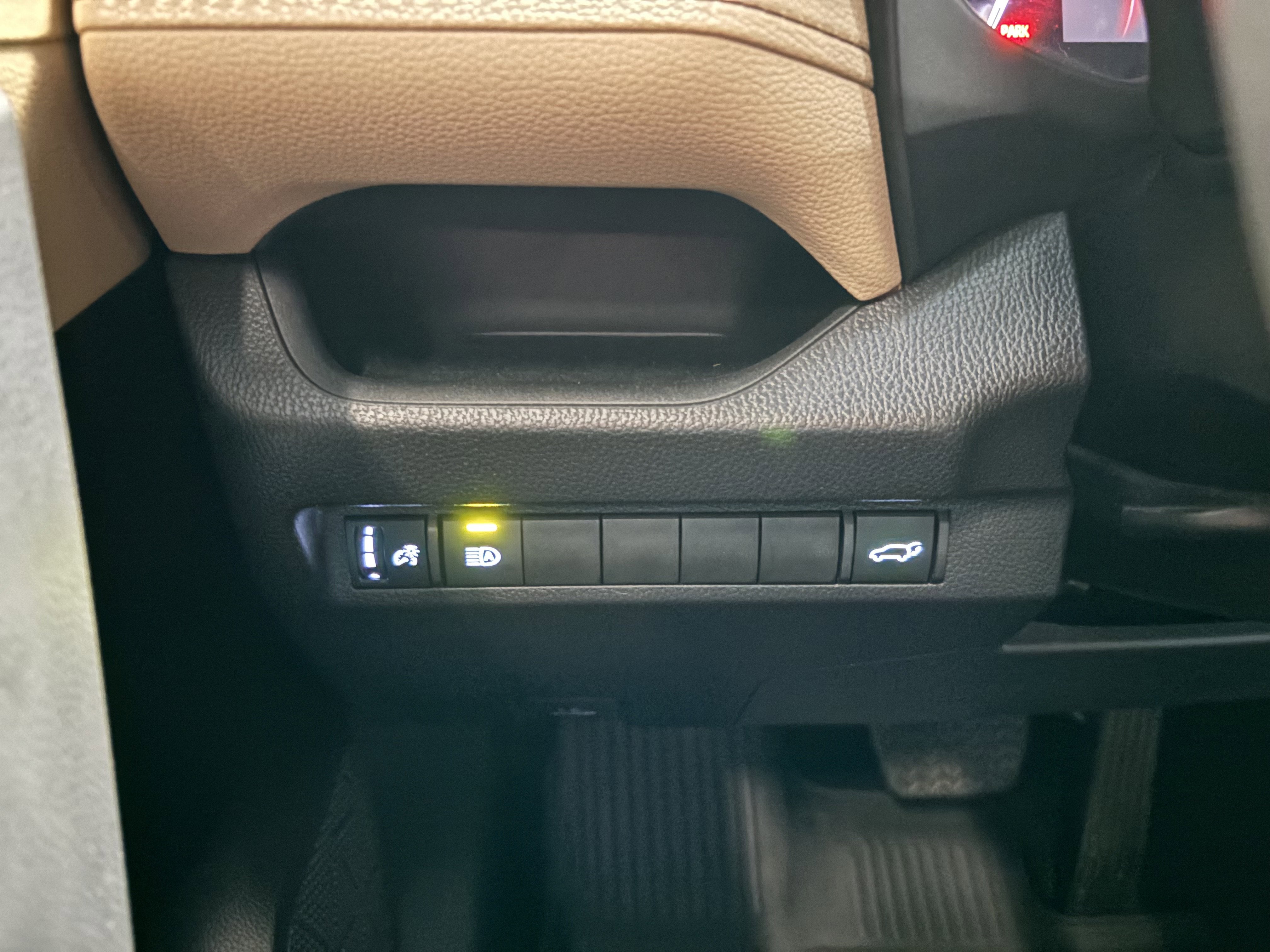 2025 Toyota RAV4 XLE Premium FWD