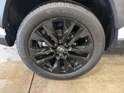 2025 Toyota RAV4 XLE Premium FWD