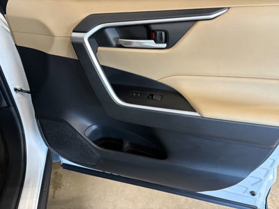 2025 Toyota RAV4 XLE Premium FWD