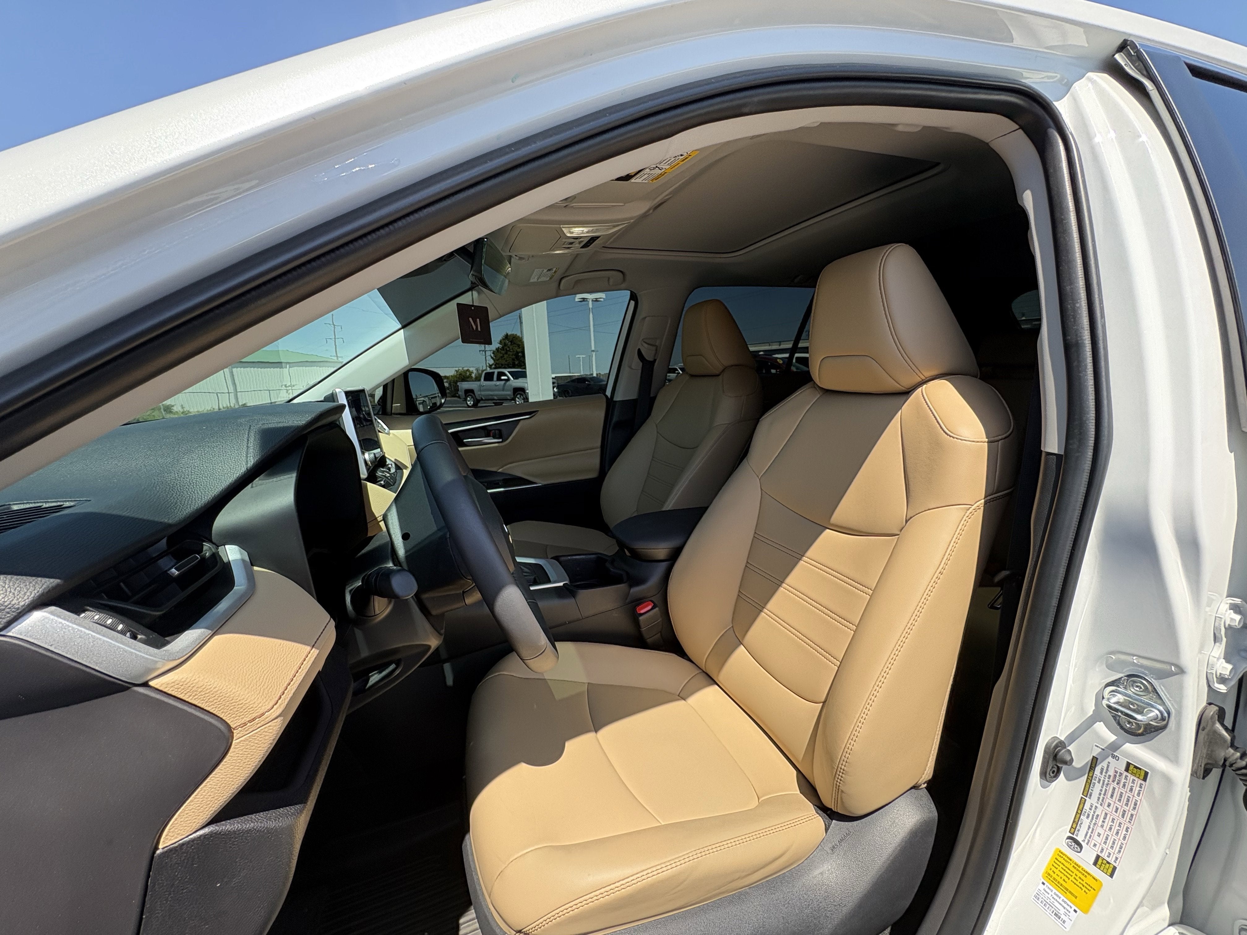 2025 Toyota RAV4 XLE Premium FWD