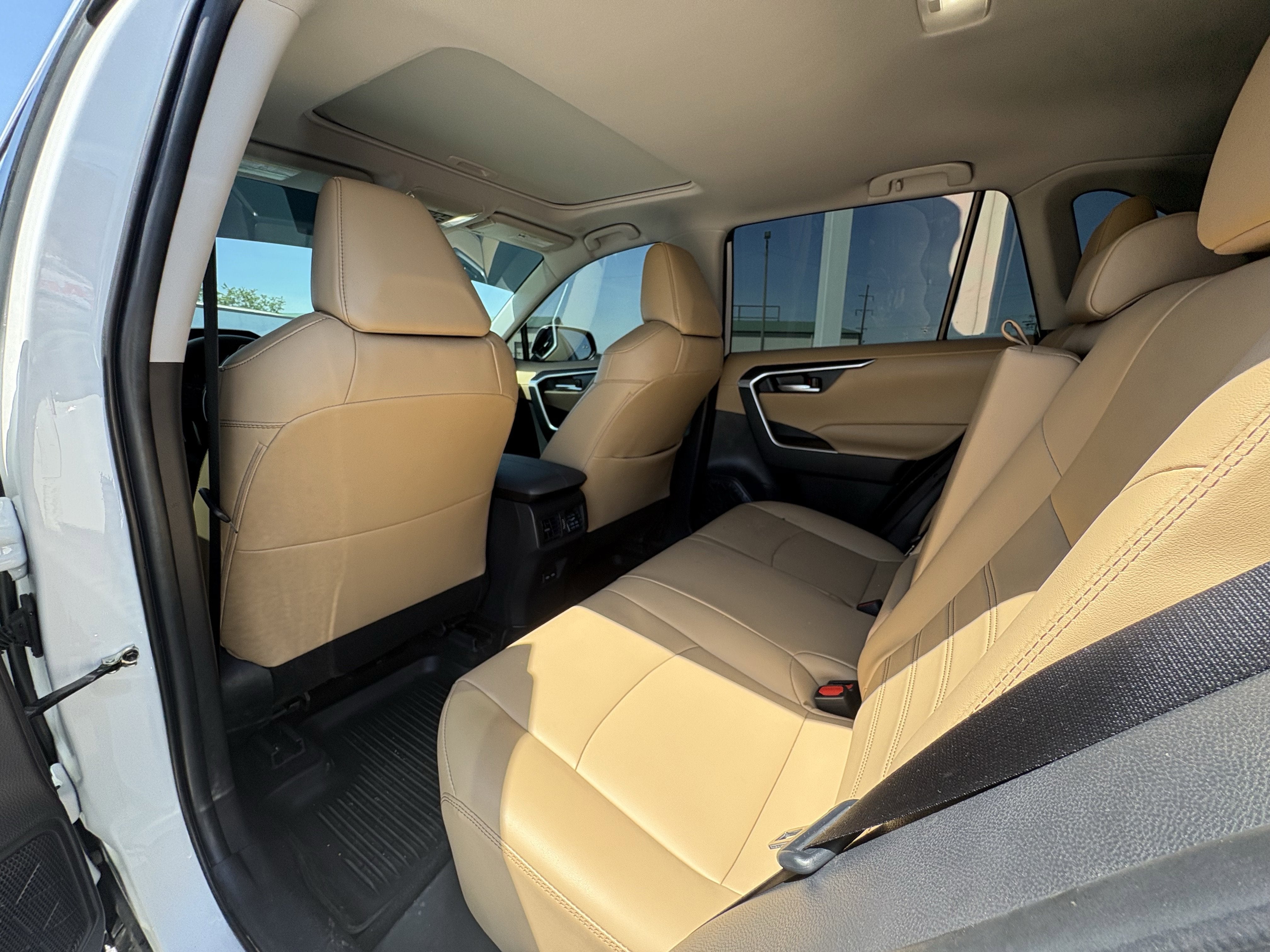 2025 Toyota RAV4 XLE Premium FWD