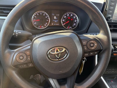 2022 Toyota RAV4 LE FWD