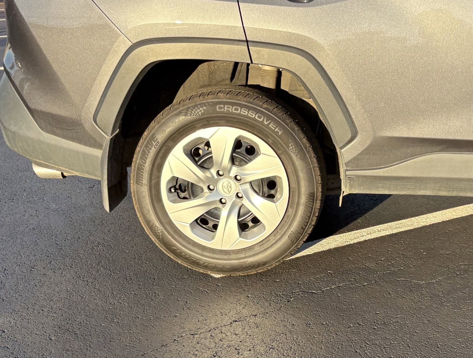 2022 Toyota RAV4 LE FWD