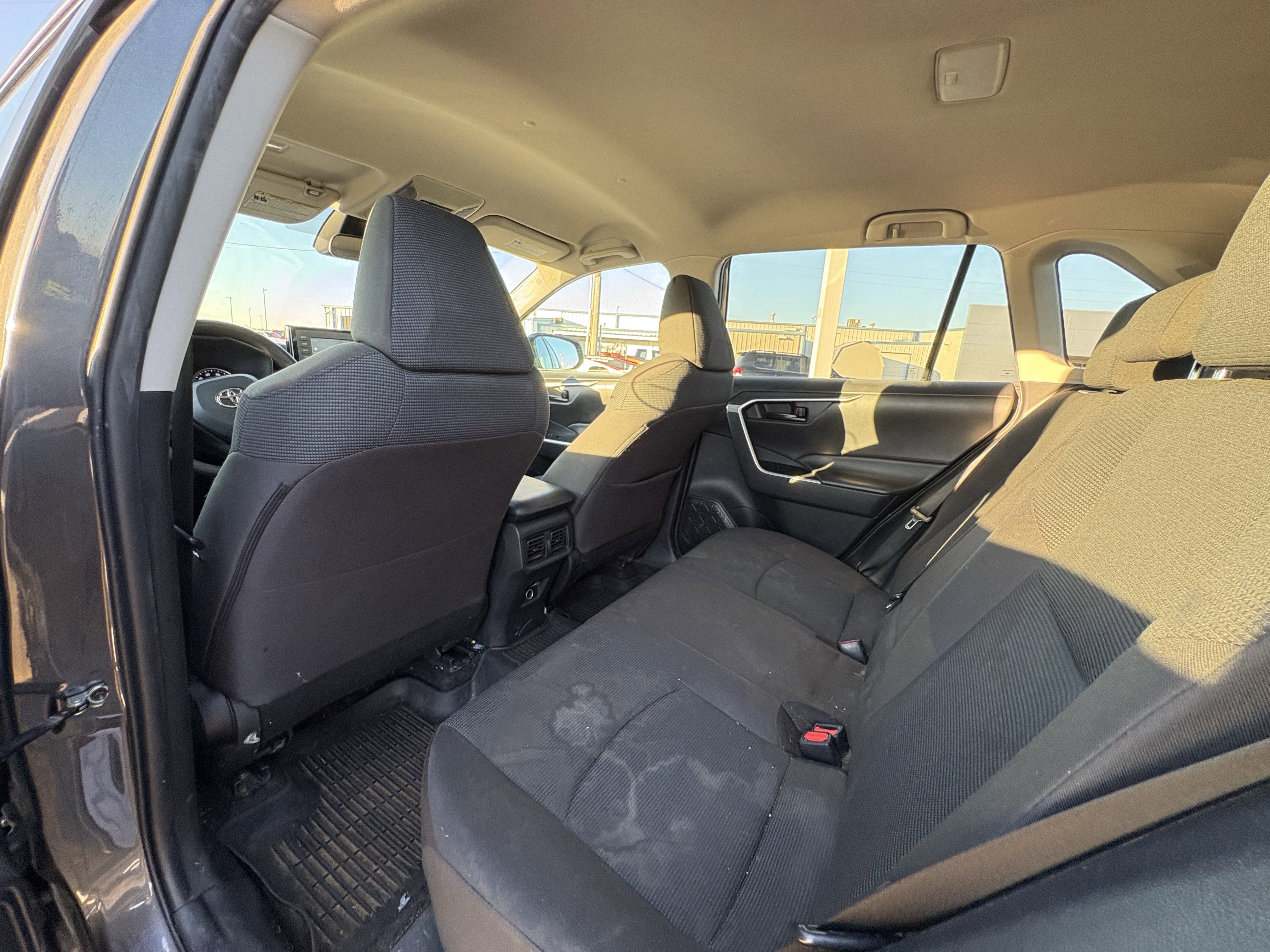 2022 Toyota RAV4 LE FWD