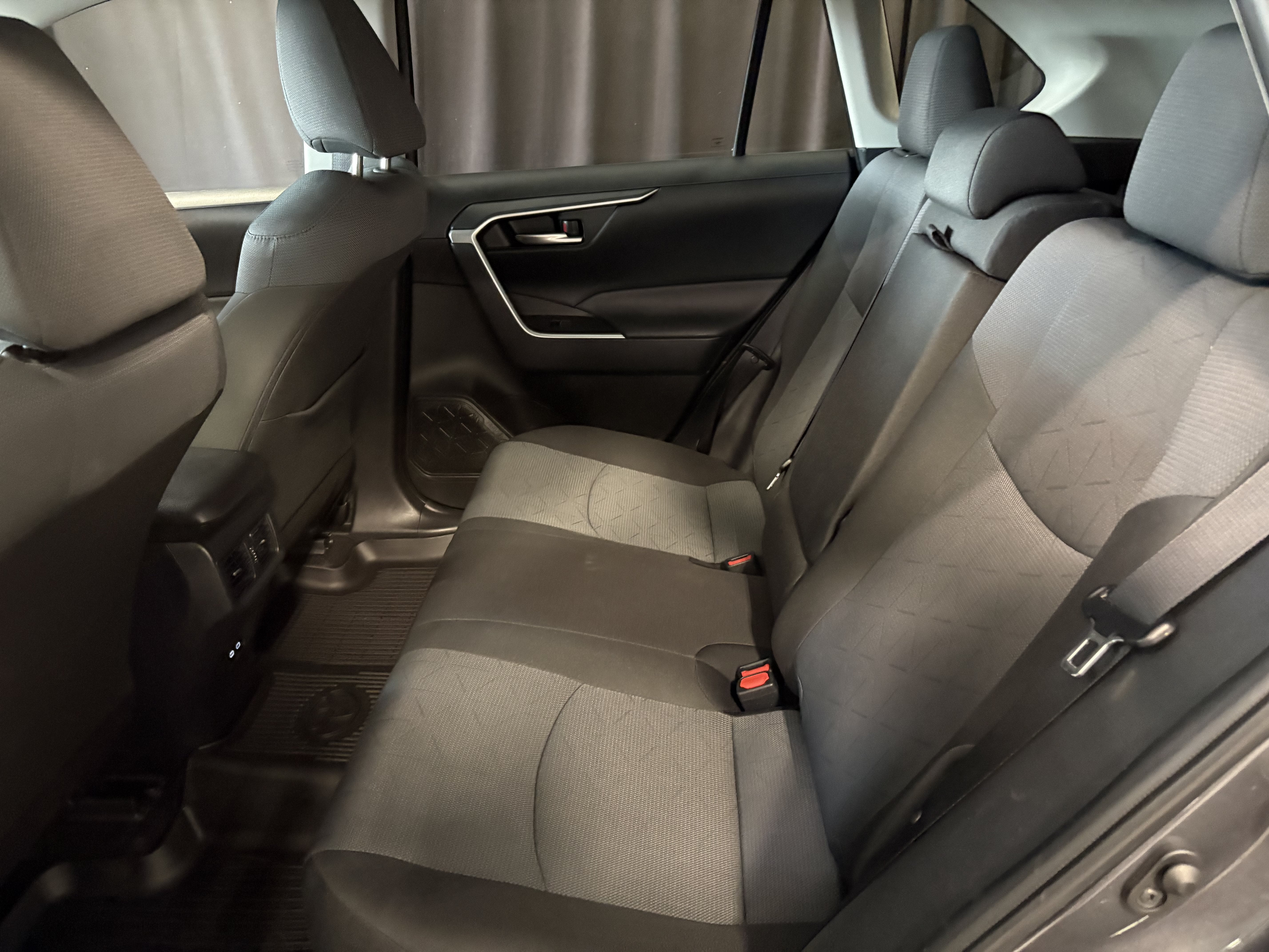 2025 Toyota RAV4 XLE AWD