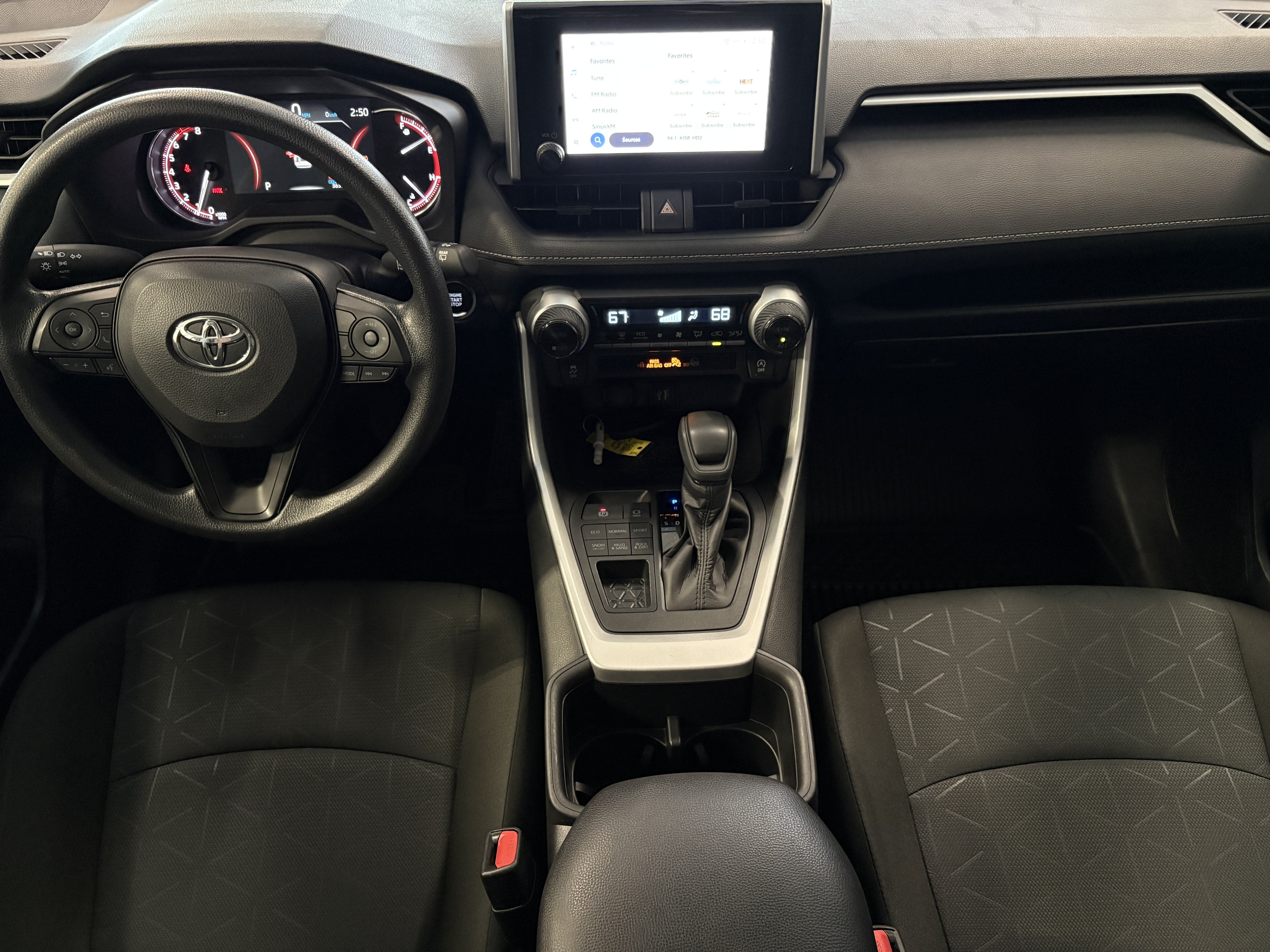 2025 Toyota RAV4 XLE AWD
