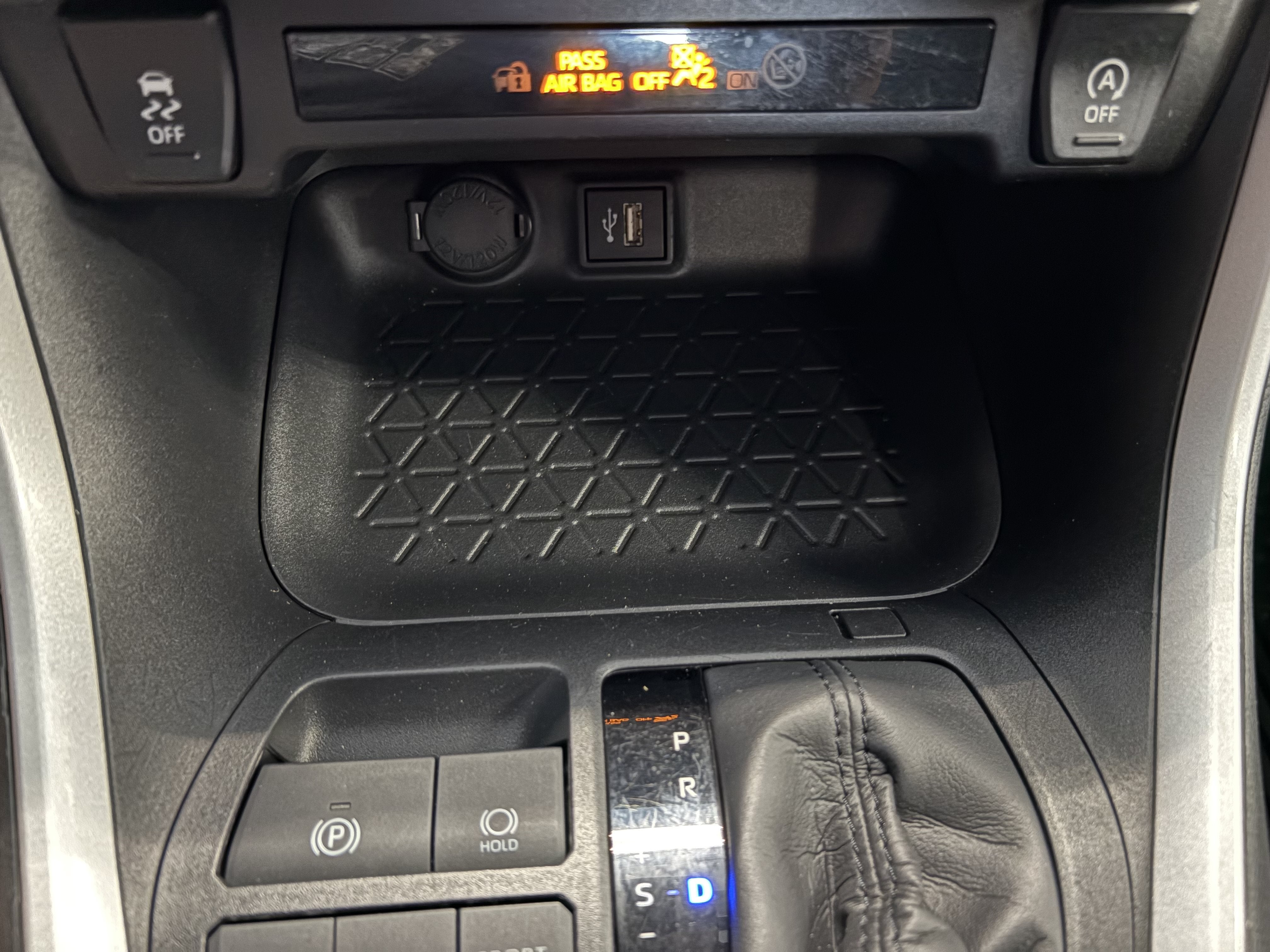 2025 Toyota RAV4 XLE AWD