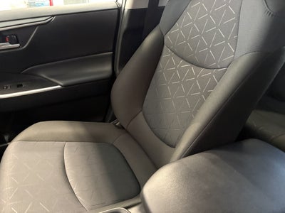 2025 Toyota RAV4 XLE AWD