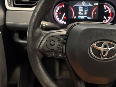 2025 Toyota RAV4 XLE AWD