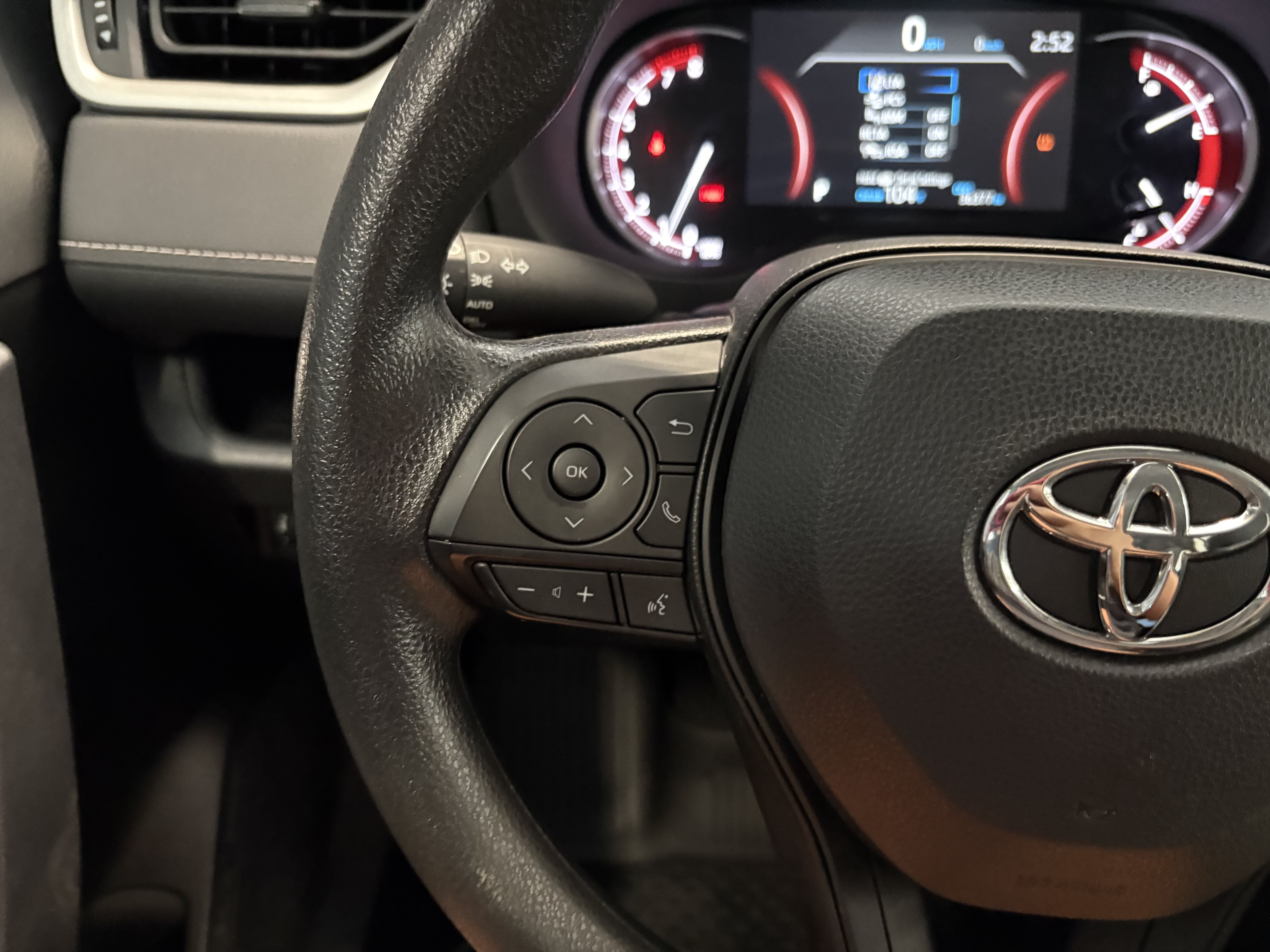 2025 Toyota RAV4 XLE AWD