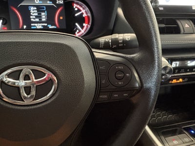 2025 Toyota RAV4 XLE AWD