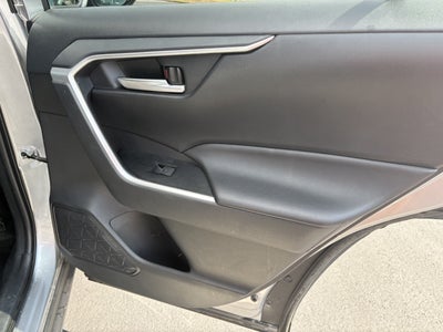 2025 Toyota RAV4 XLE AWD