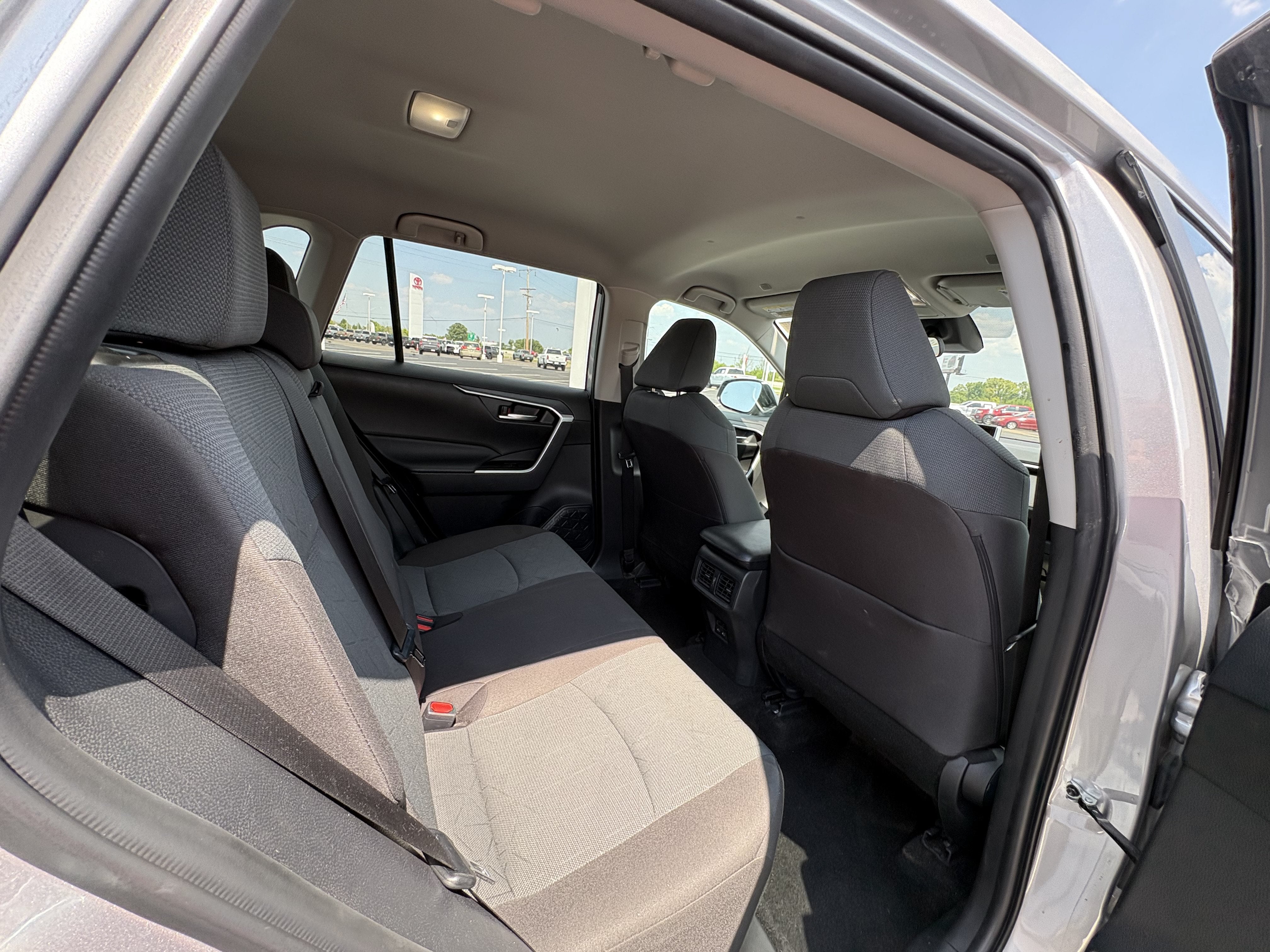 2025 Toyota RAV4 XLE AWD