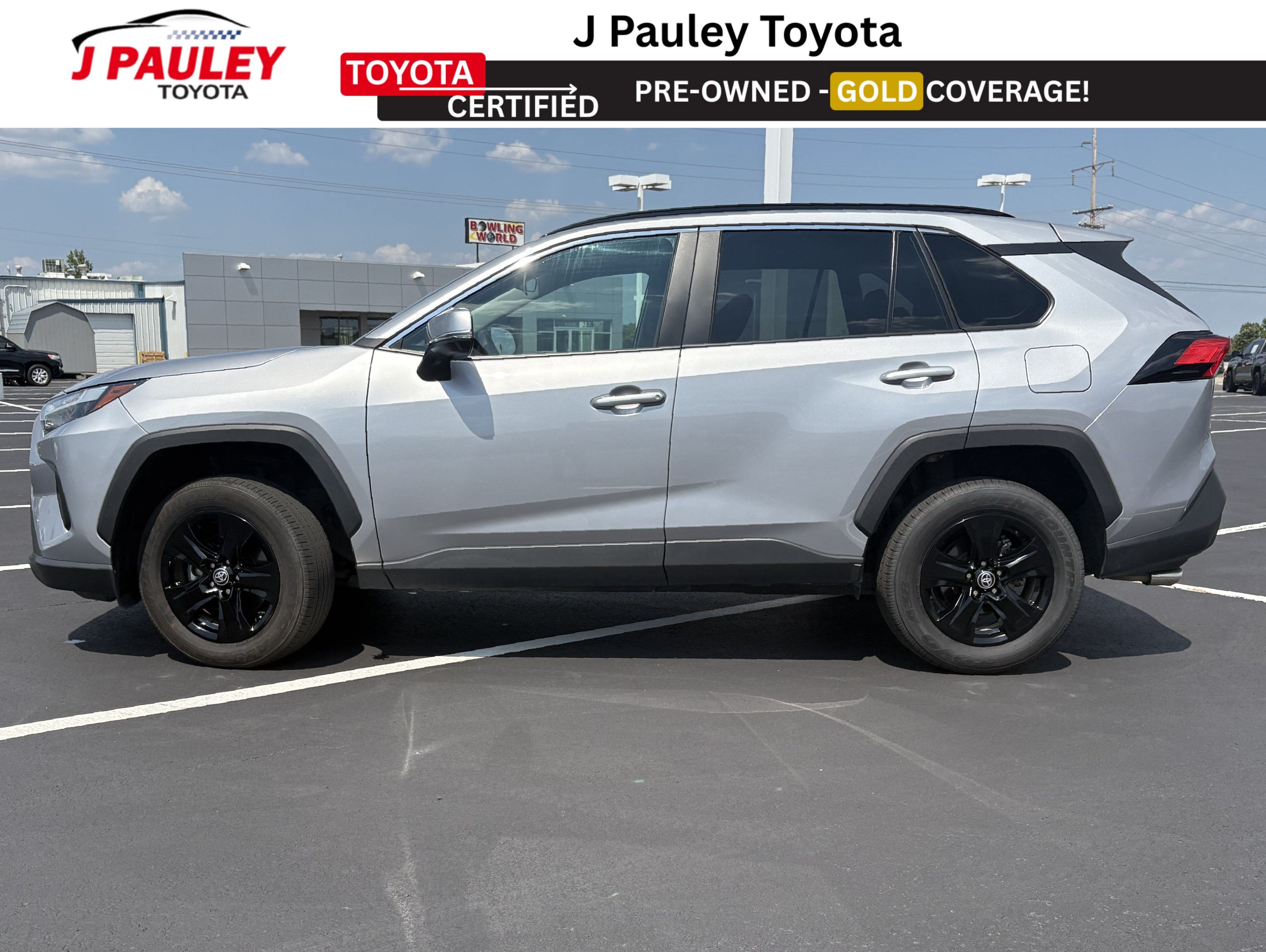 2025 Toyota RAV4 XLE AWD