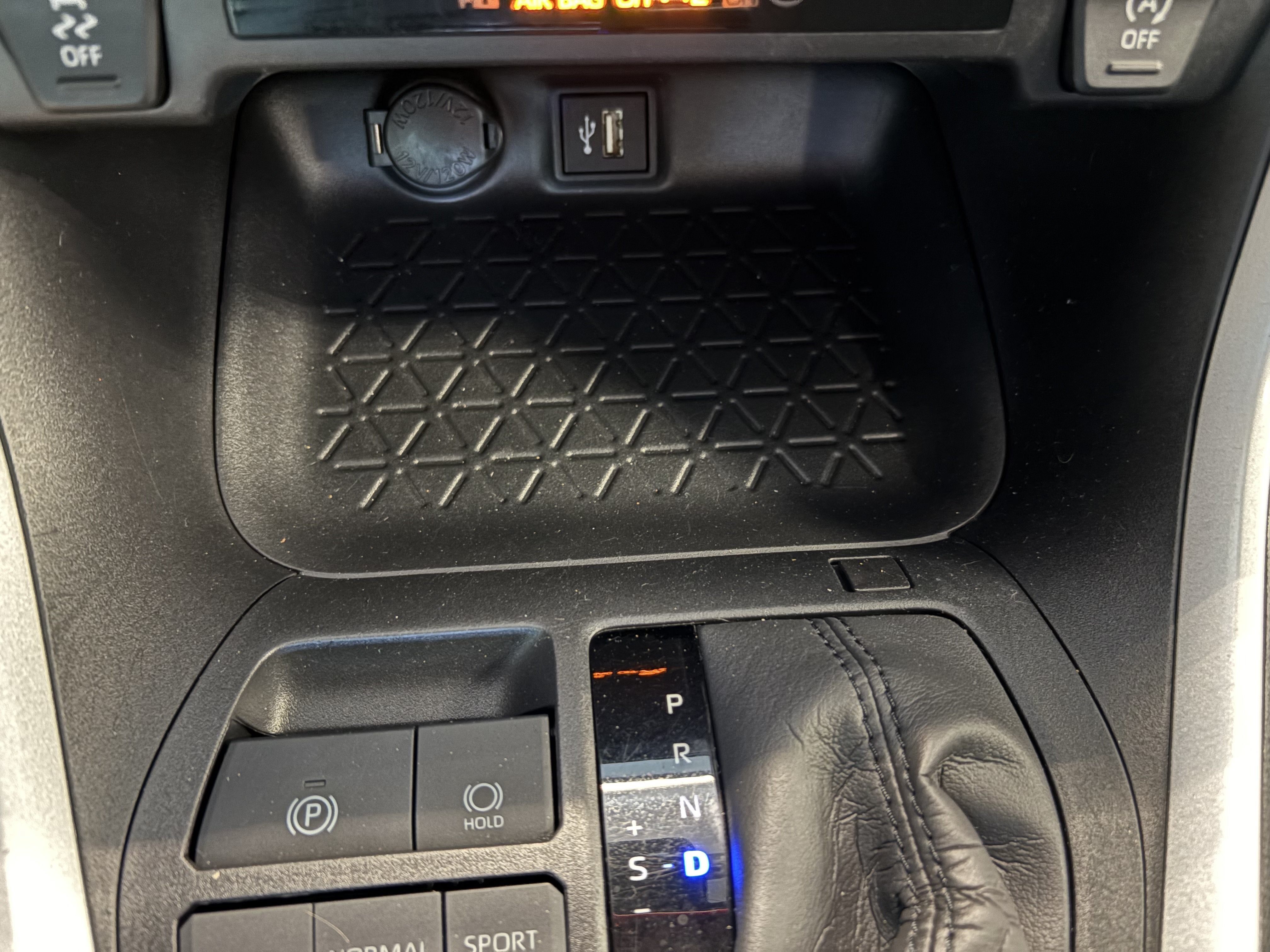2025 Toyota RAV4 XLE AWD