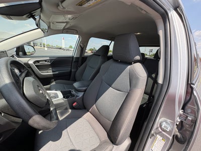 2025 Toyota RAV4 XLE AWD