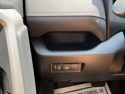2025 Toyota RAV4 XLE AWD