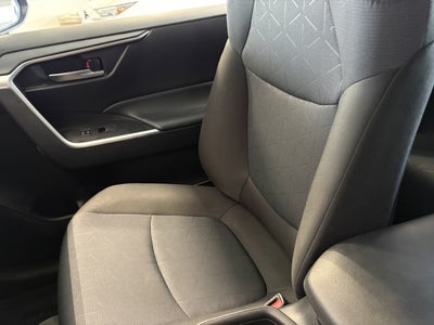 2025 Toyota RAV4 XLE AWD