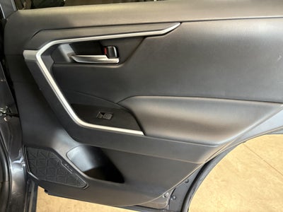 2025 Toyota RAV4 XLE AWD