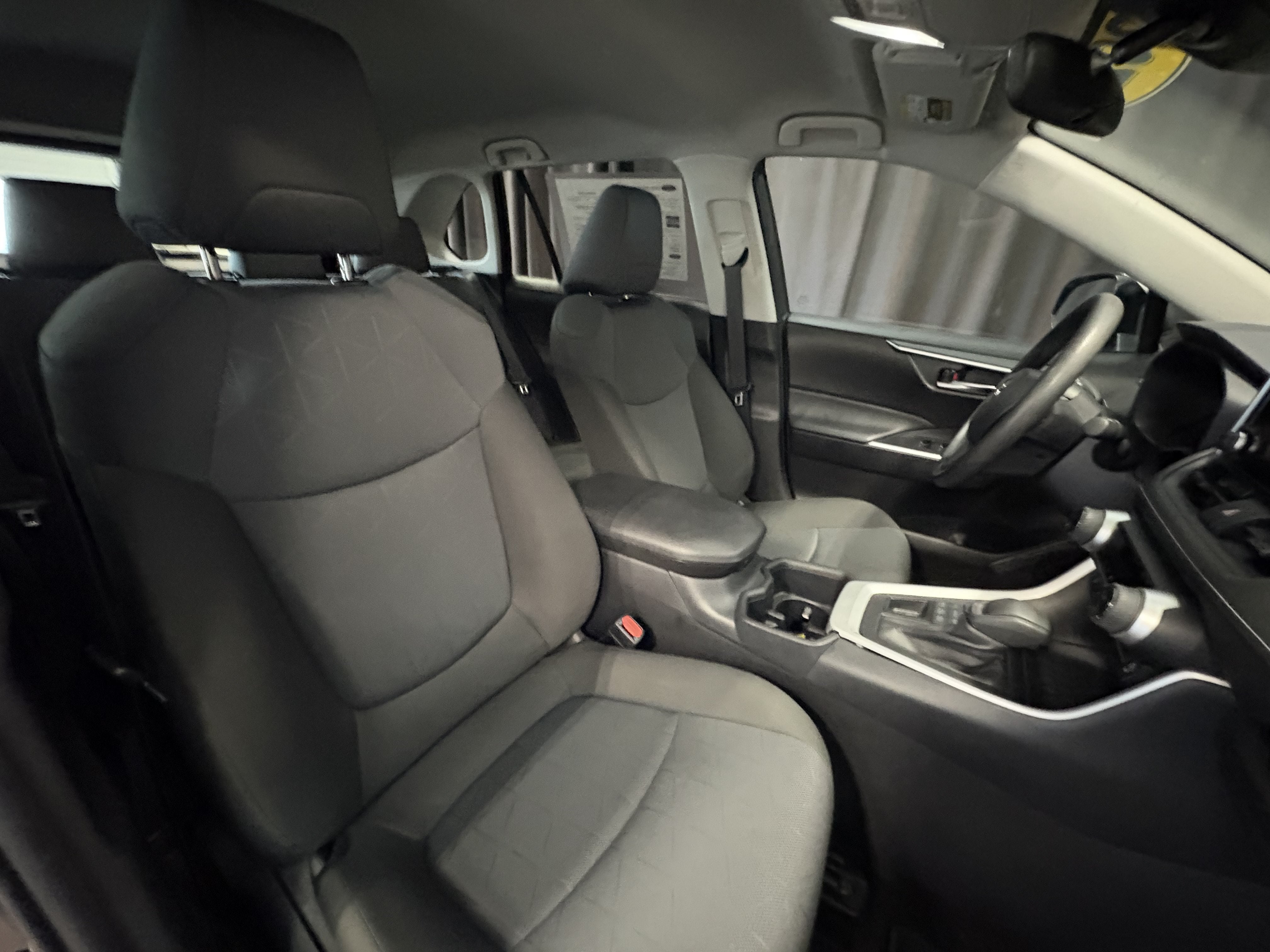 2025 Toyota RAV4 XLE AWD