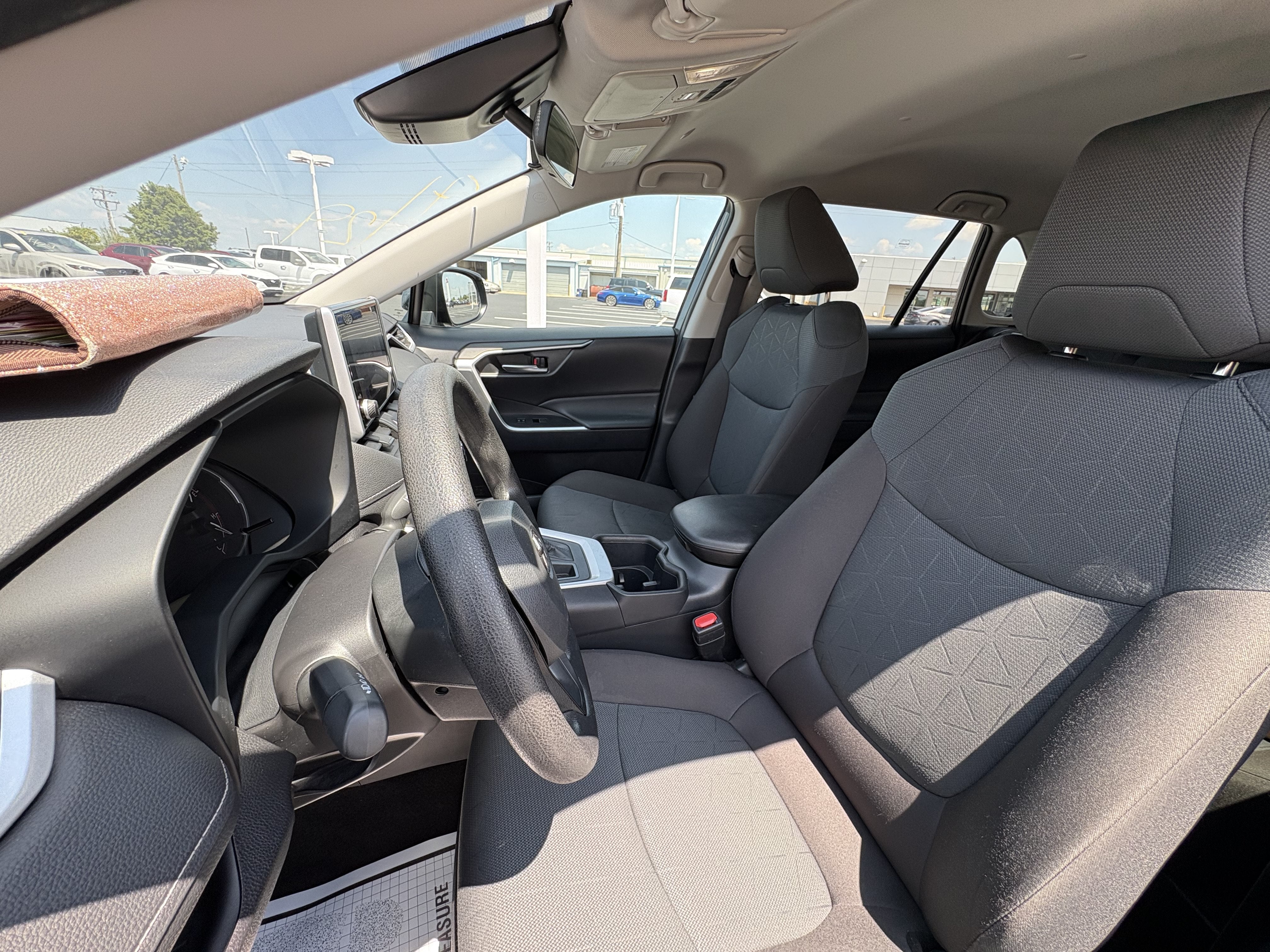 2025 Toyota RAV4 XLE AWD
