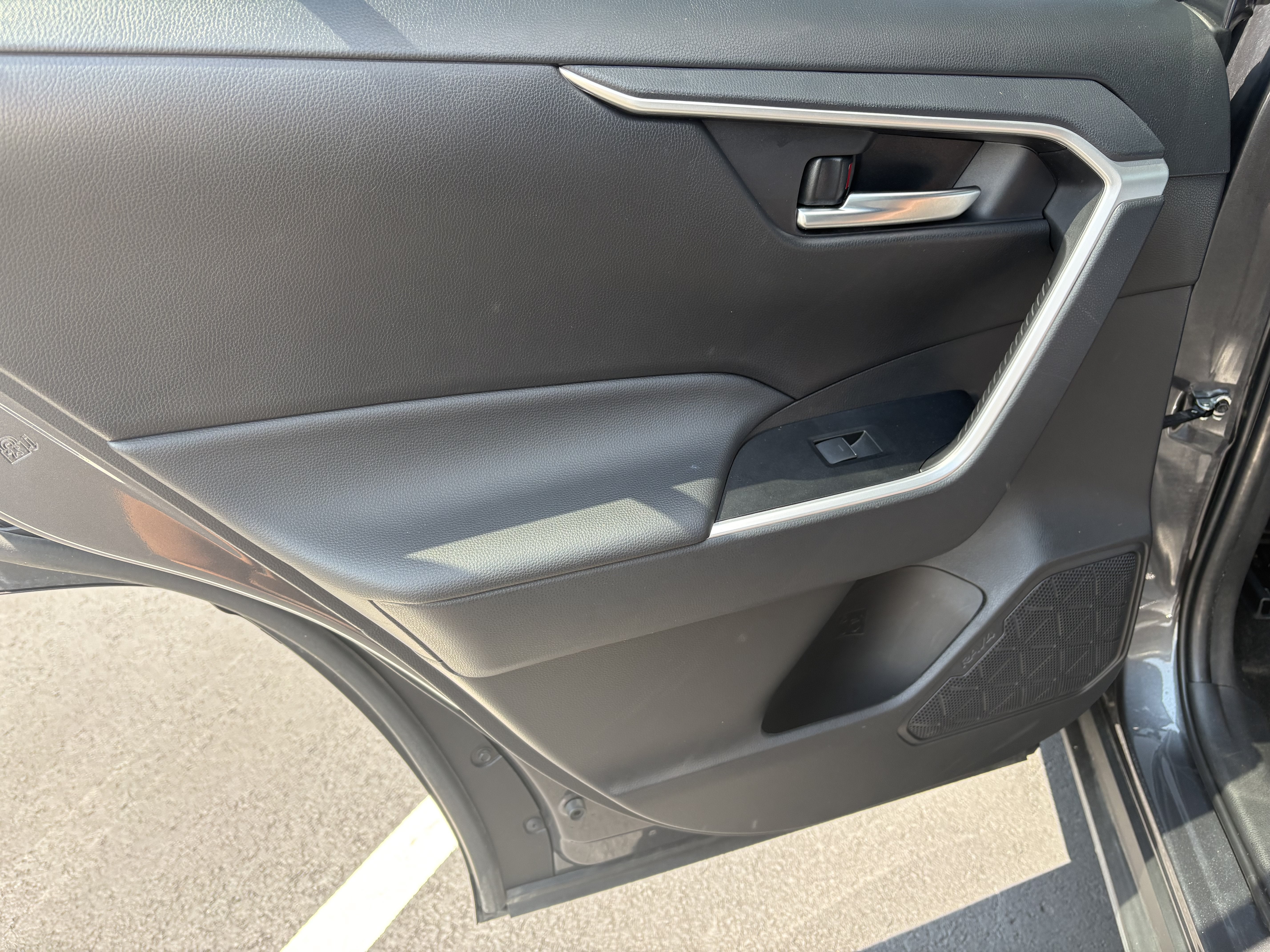 2025 Toyota RAV4 XLE AWD