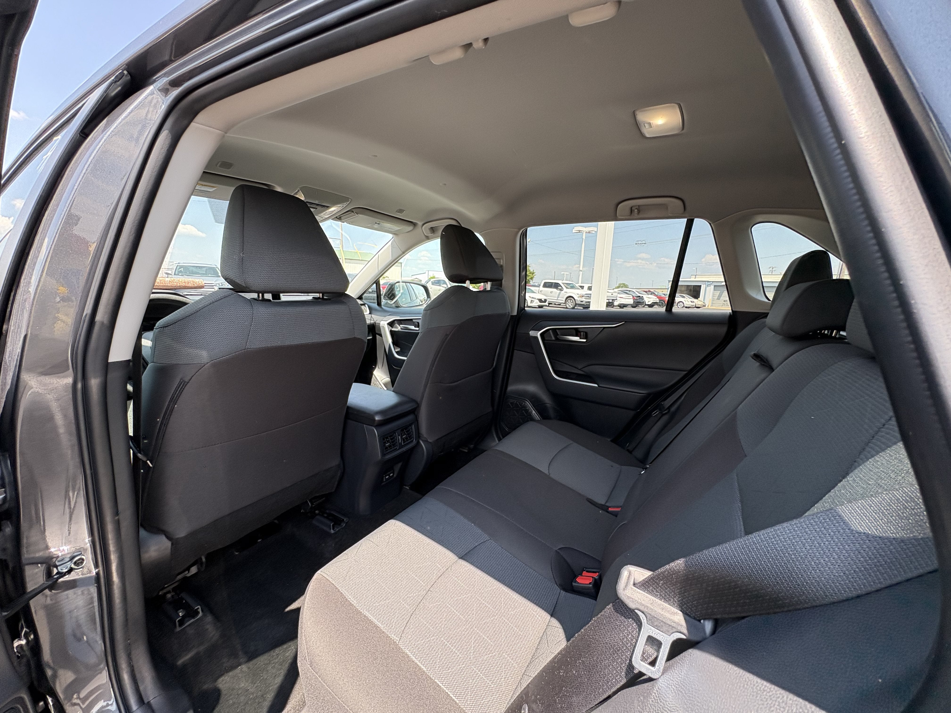 2025 Toyota RAV4 XLE AWD