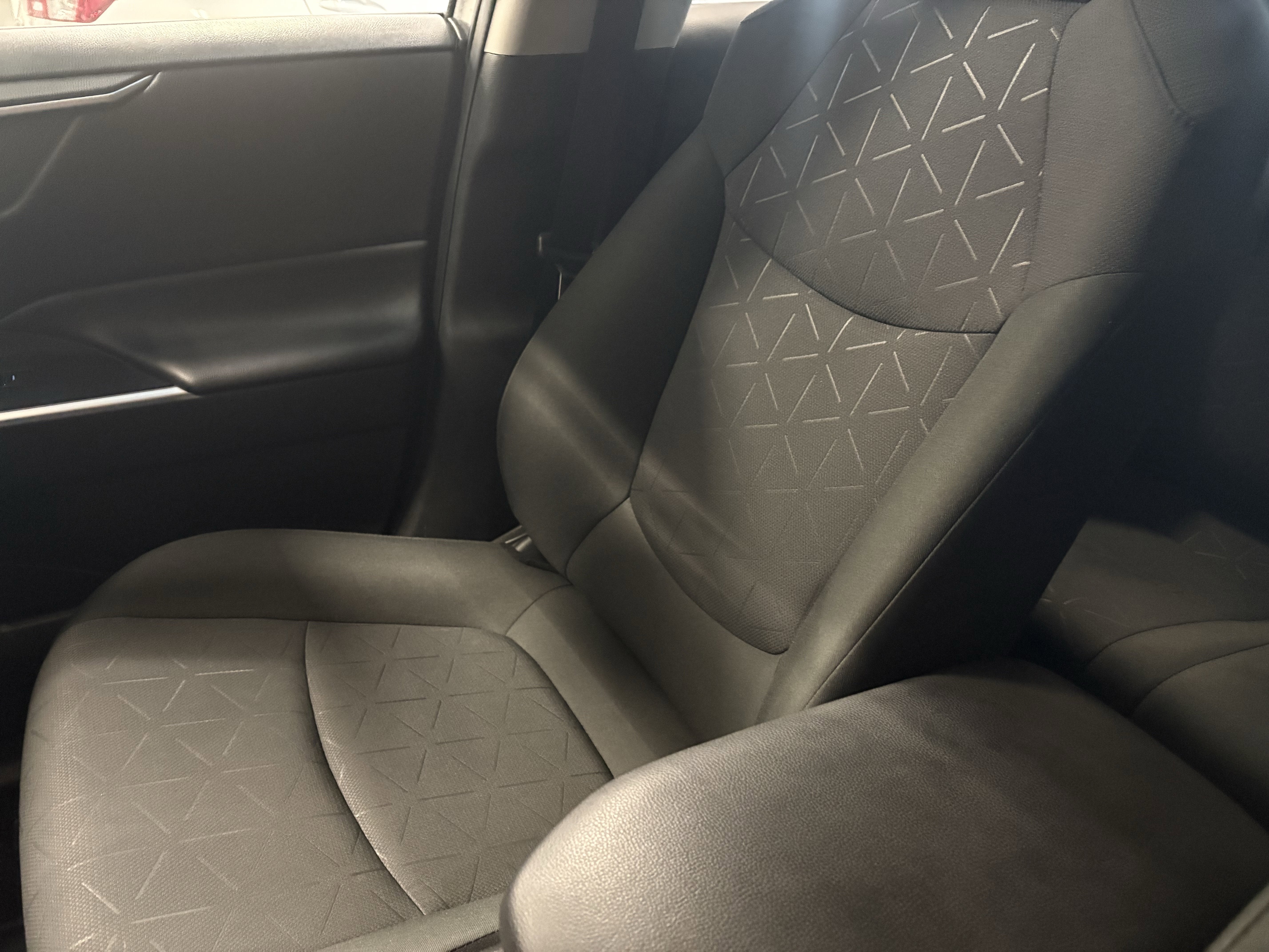 2024 Toyota RAV4 XLE FWD