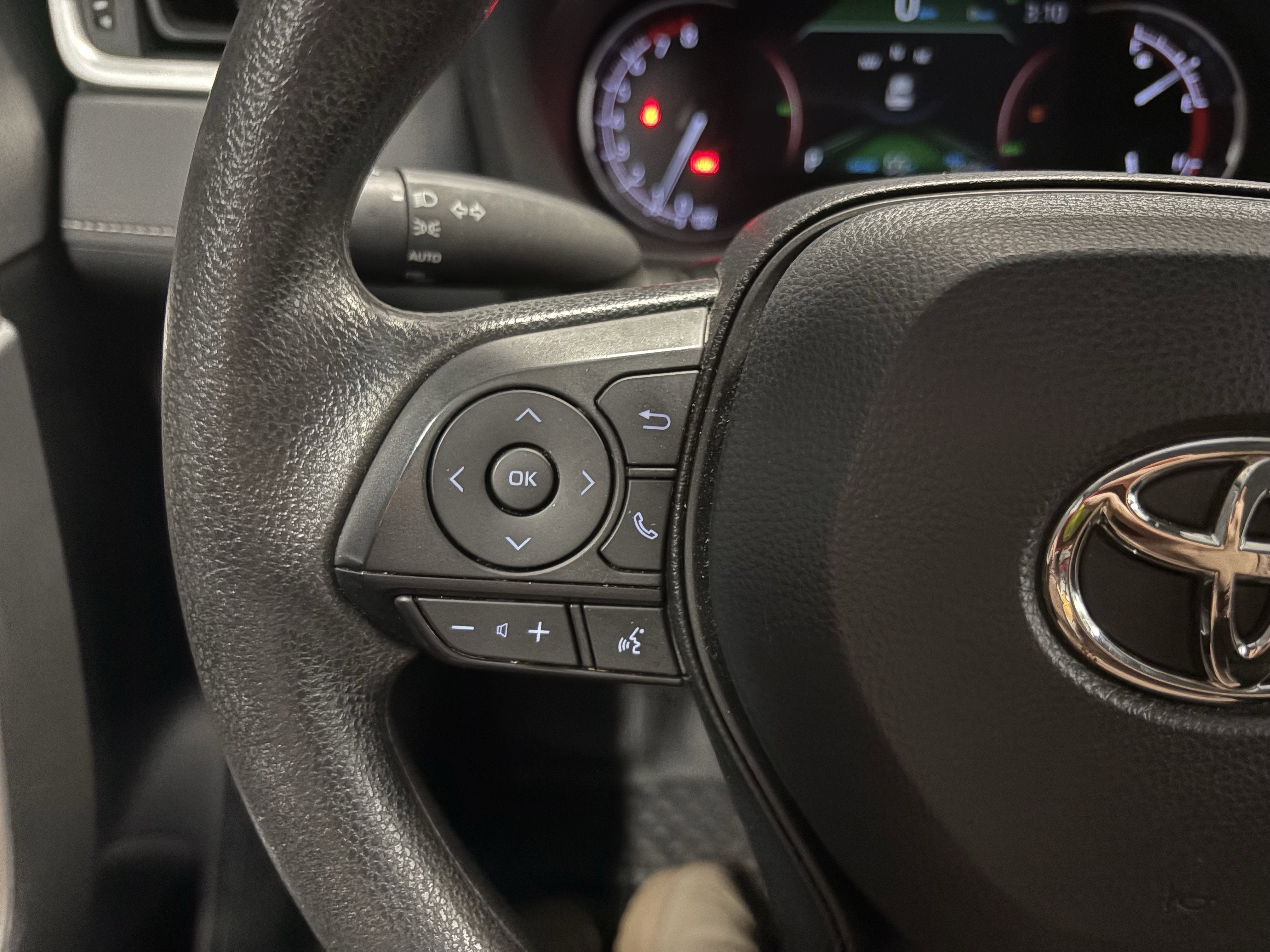 2024 Toyota RAV4 XLE FWD