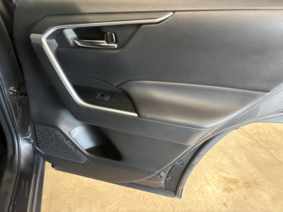 2024 Toyota RAV4 XLE FWD