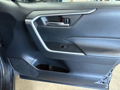 2024 Toyota RAV4 XLE FWD