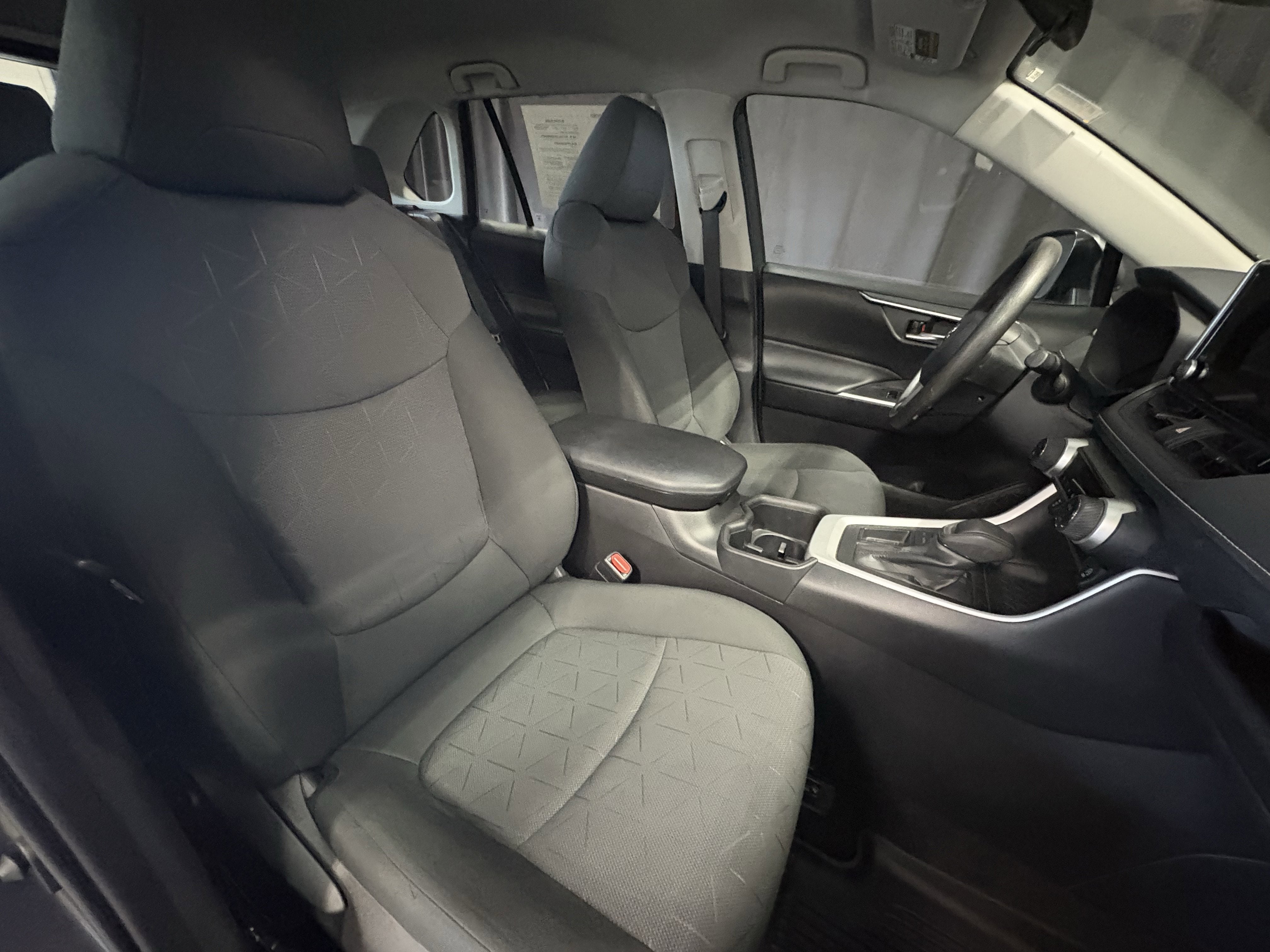 2024 Toyota RAV4 XLE FWD