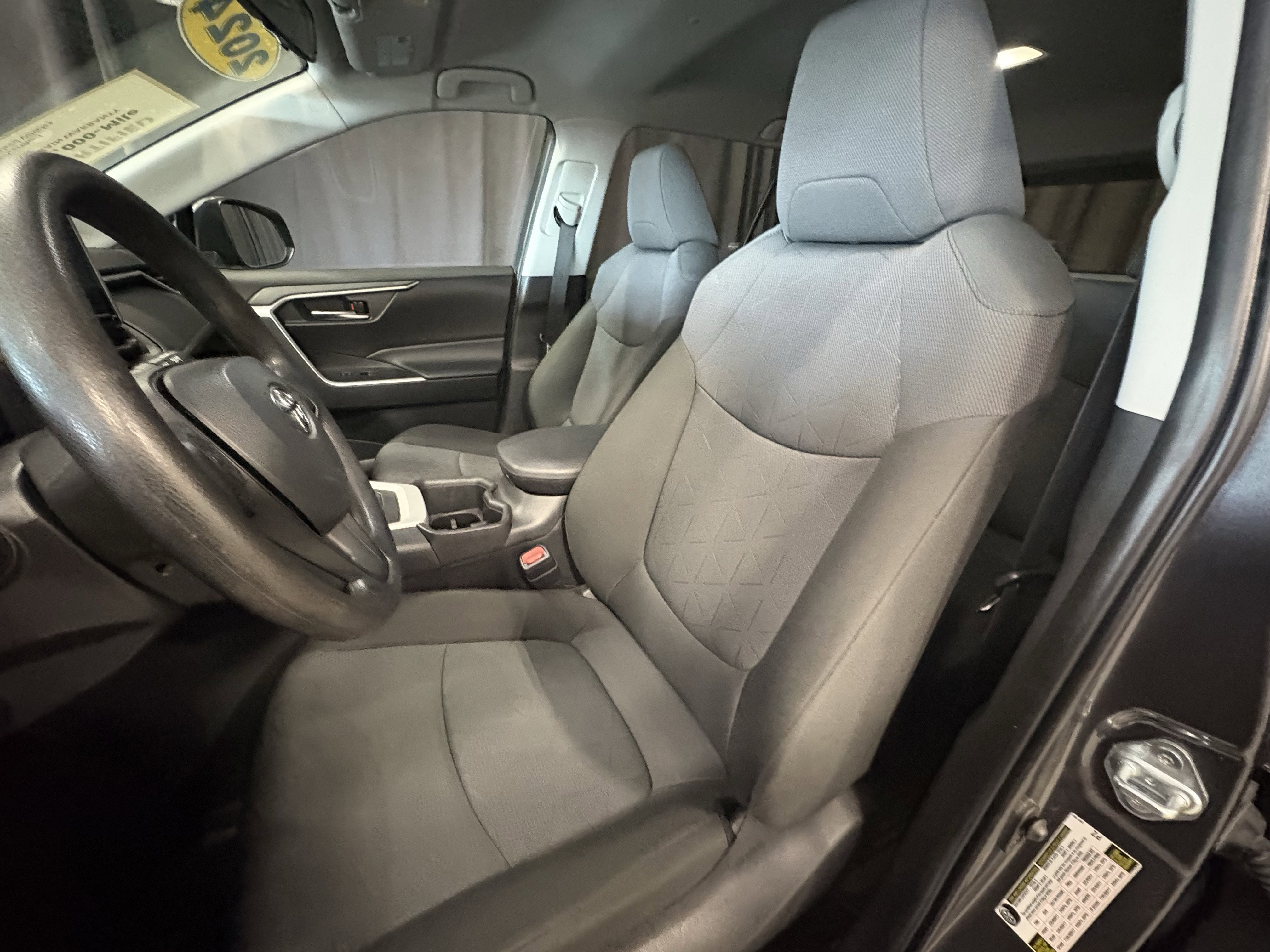 2024 Toyota RAV4 XLE FWD