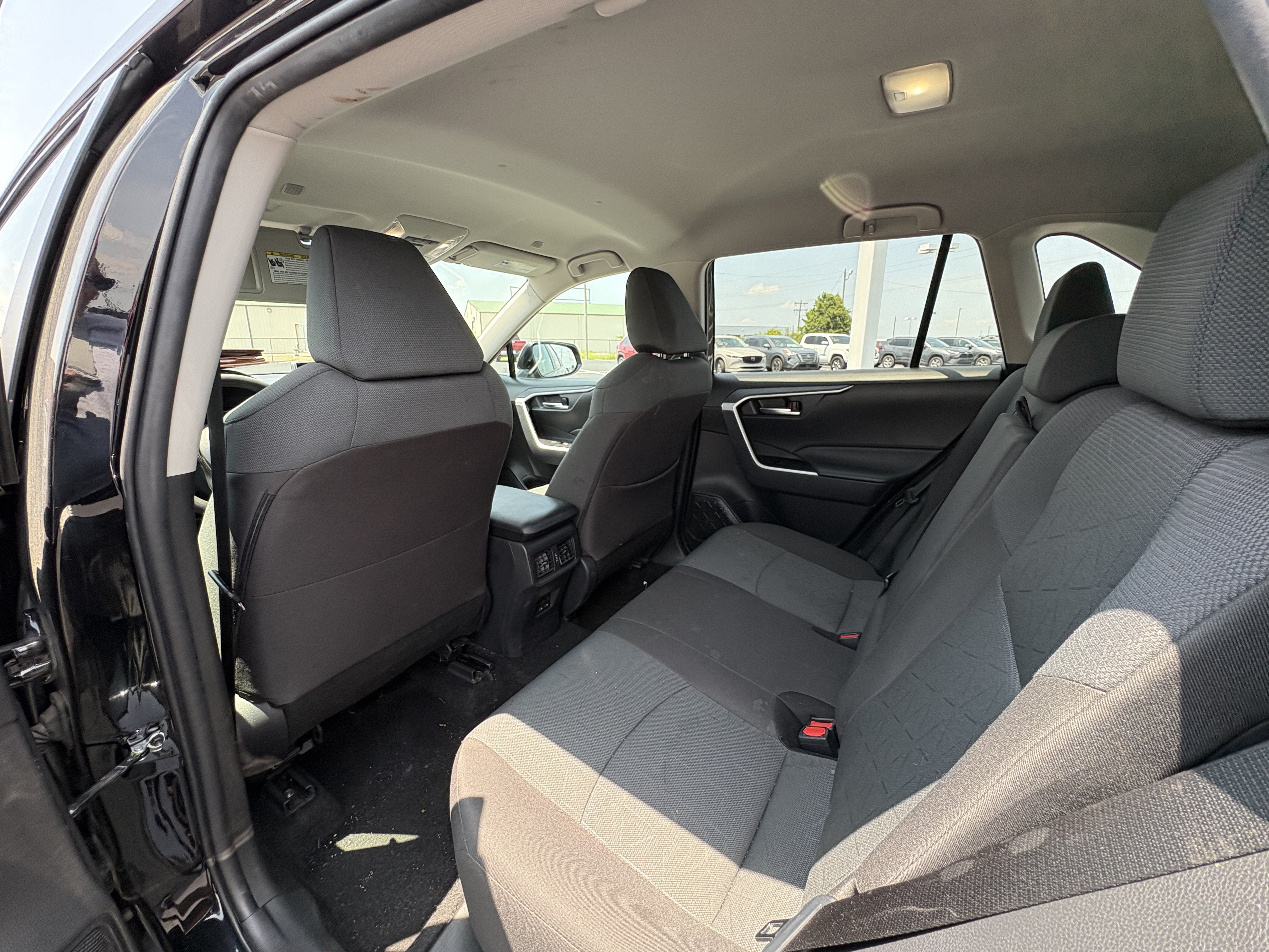 2025 Toyota RAV4 XLE FWD