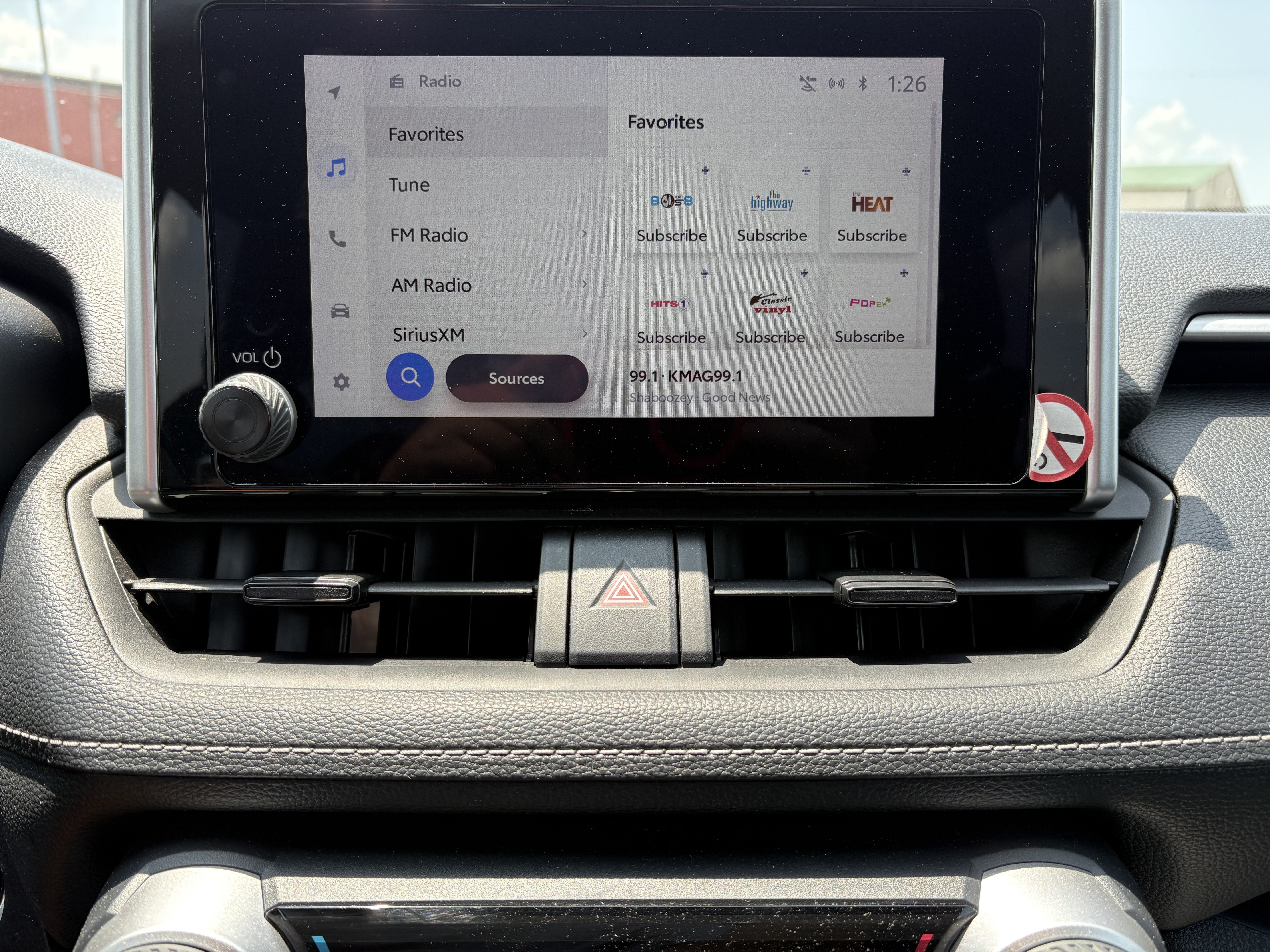 2025 Toyota RAV4 XLE FWD