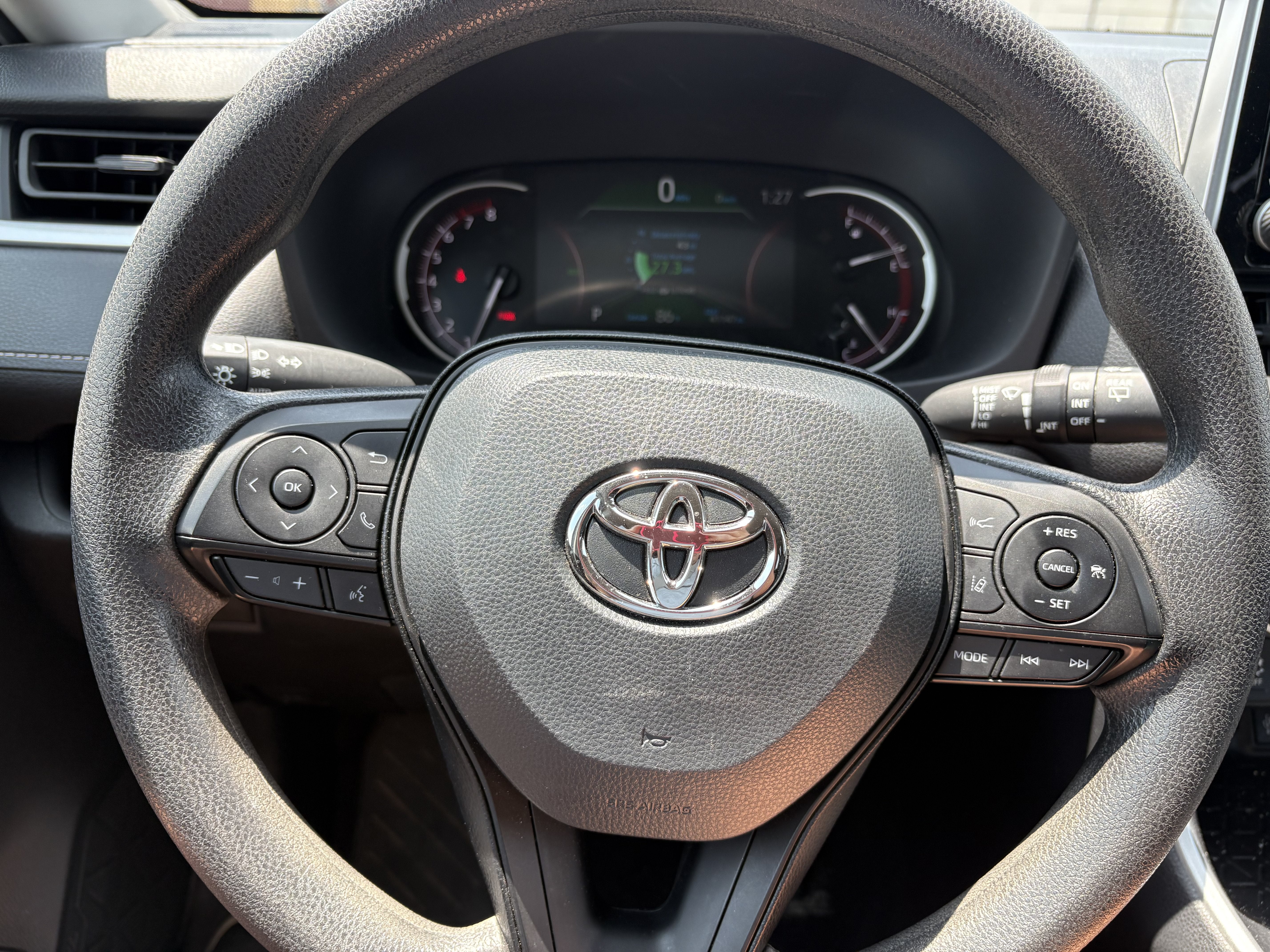 2025 Toyota RAV4 XLE FWD