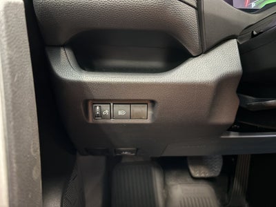2025 Toyota RAV4 XLE FWD