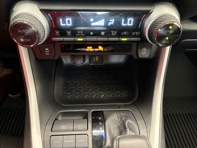 2025 Toyota RAV4 XLE FWD