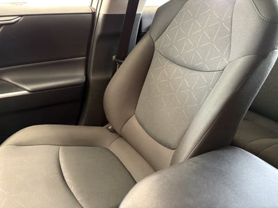 2025 Toyota RAV4 XLE FWD