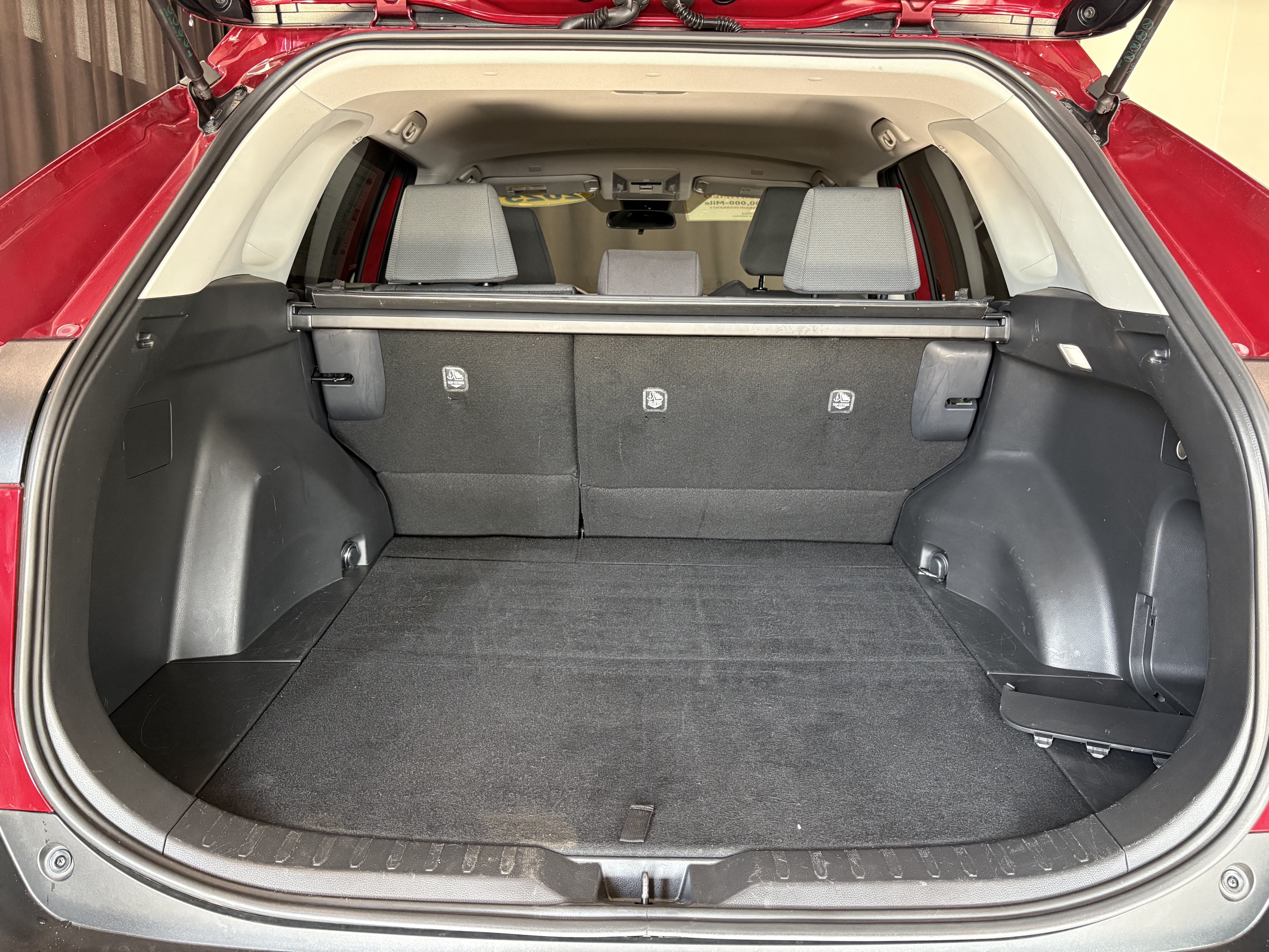 2025 Toyota RAV4 XLE FWD