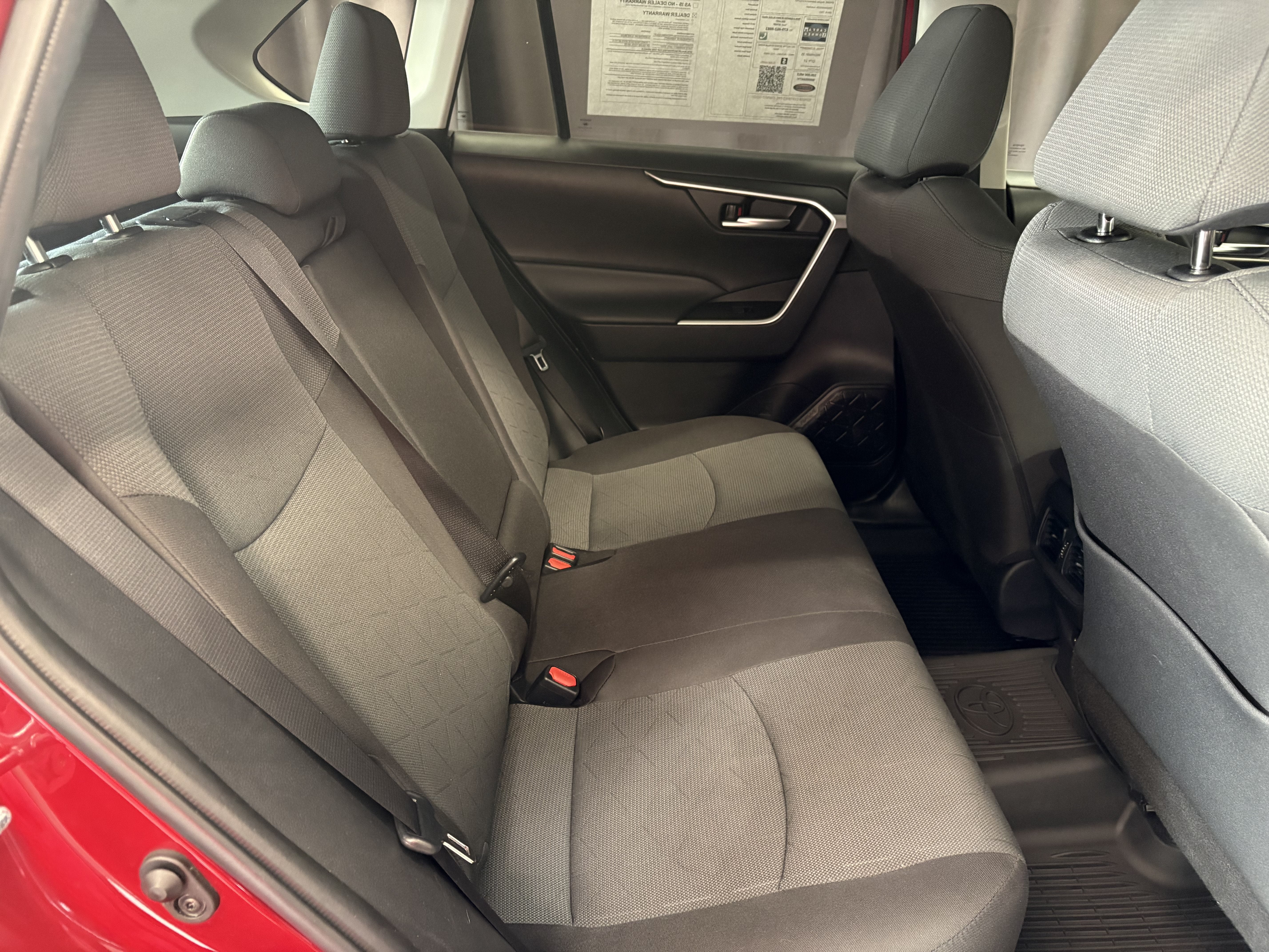 2025 Toyota RAV4 XLE FWD