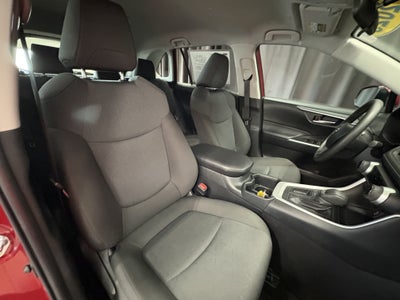 2025 Toyota RAV4 XLE FWD