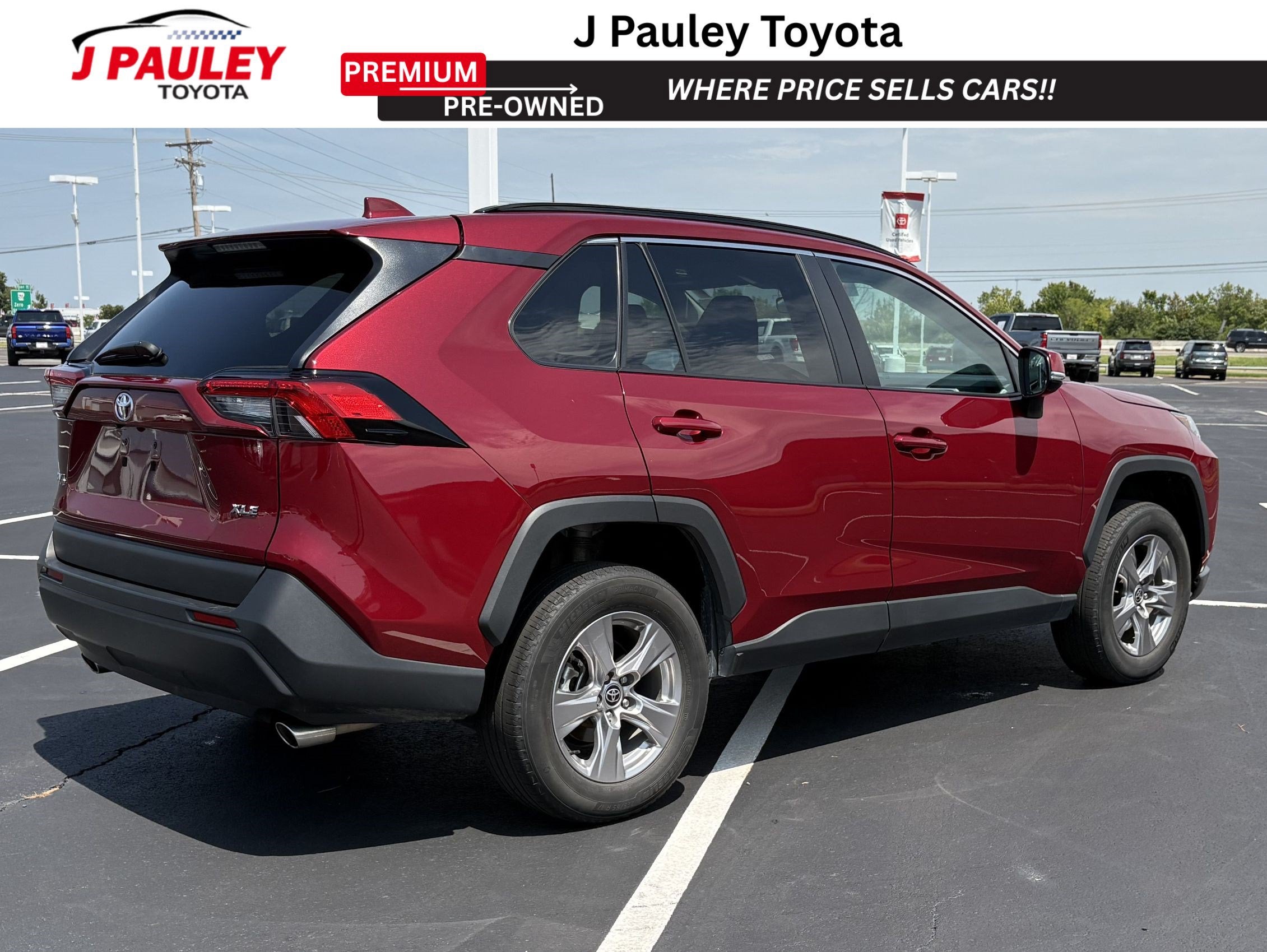2025 Toyota RAV4 XLE FWD