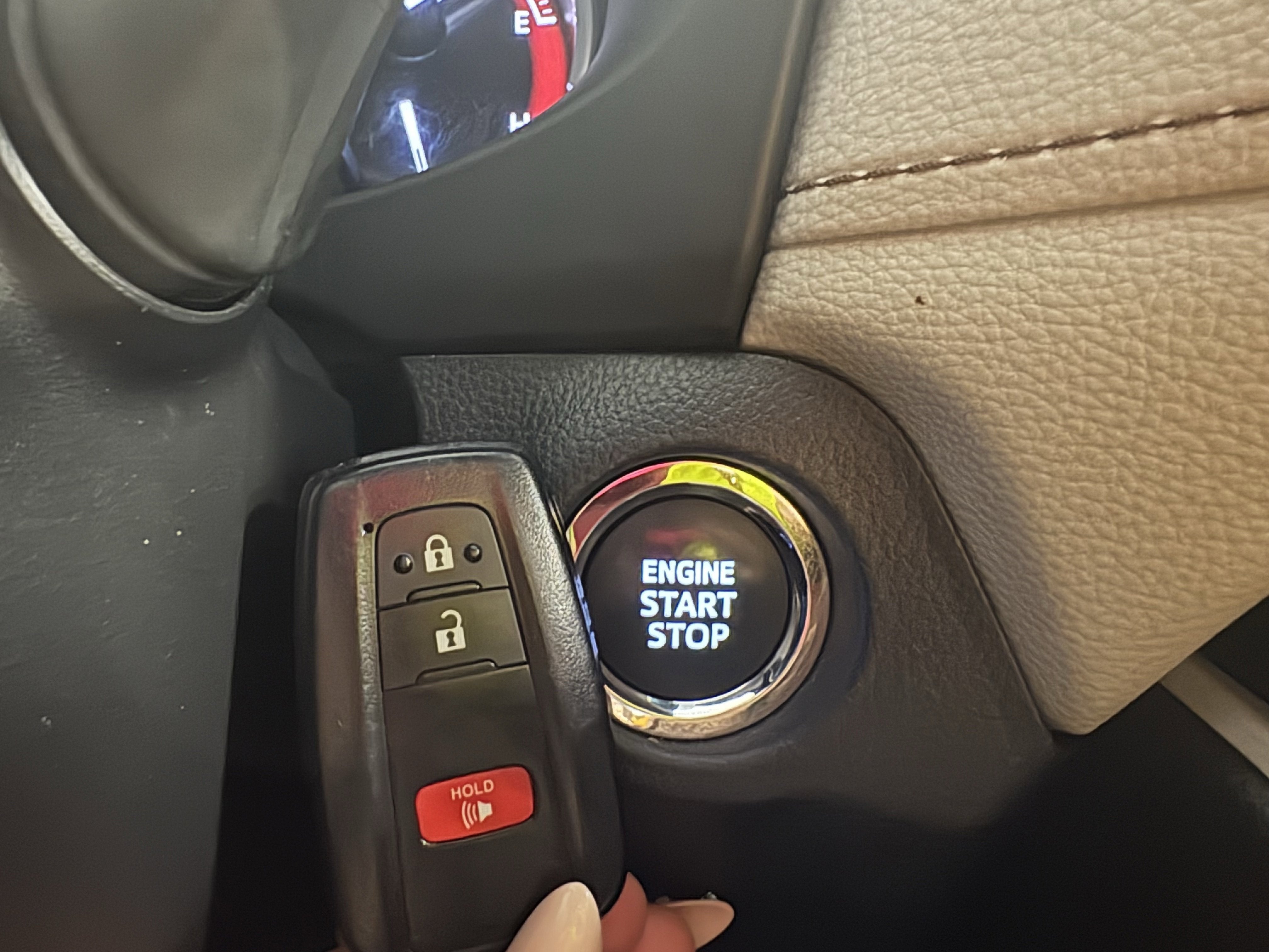 2024 Toyota RAV4 XLE FWD